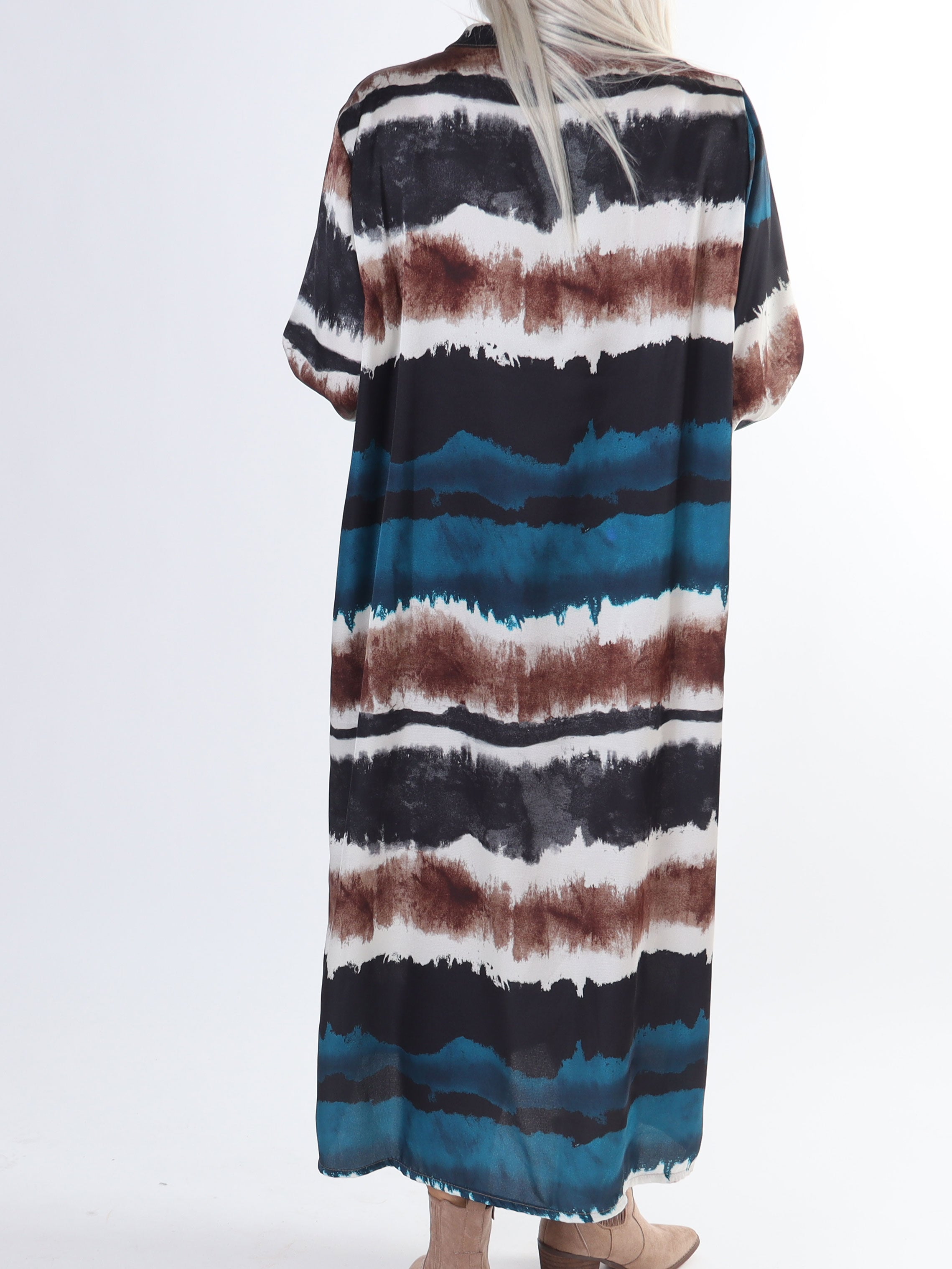 Merina - Lang plus size kjole i batik mønster