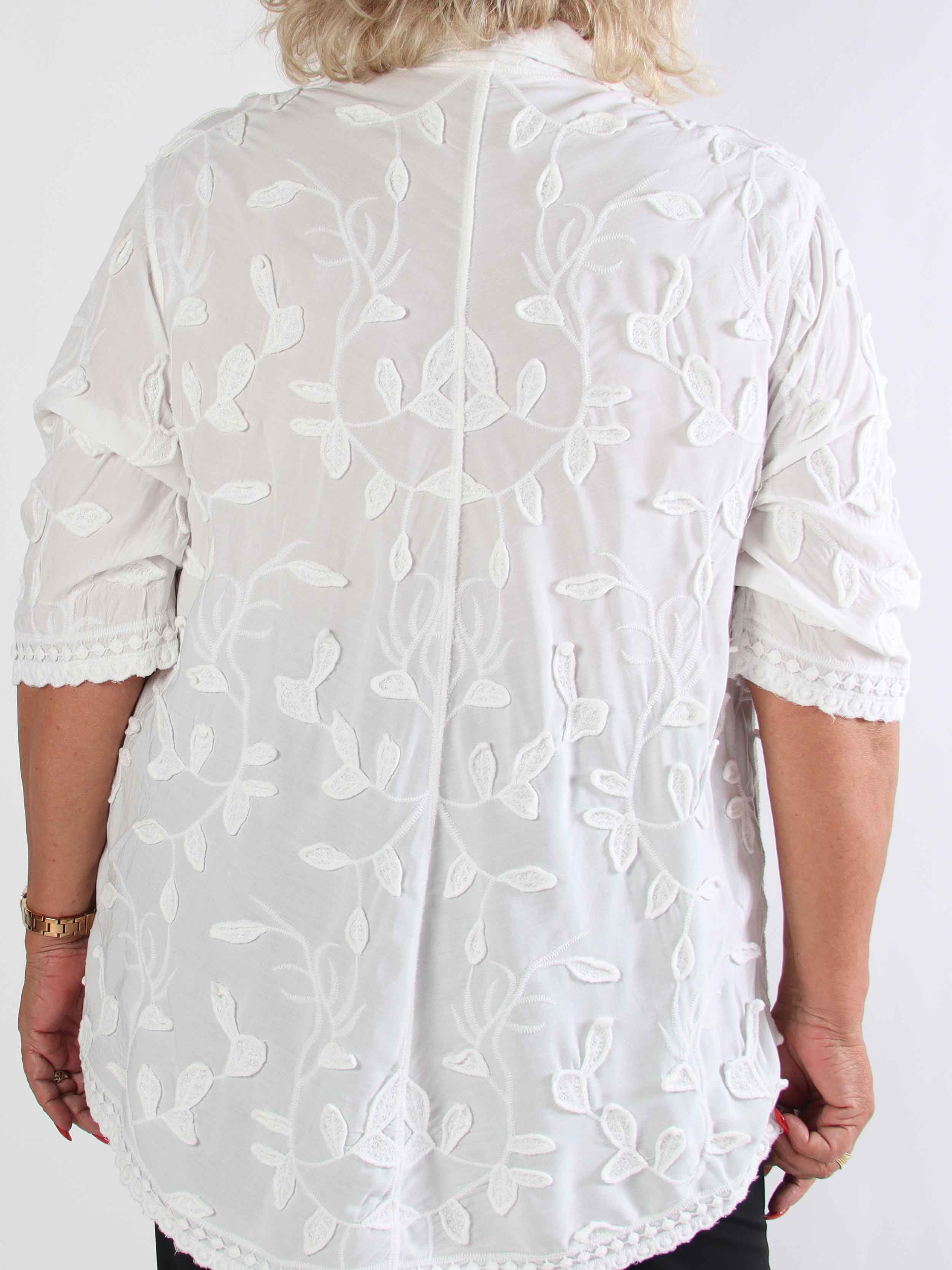 Mette - Plus size skjorte i blød bomuld med bladmotiver