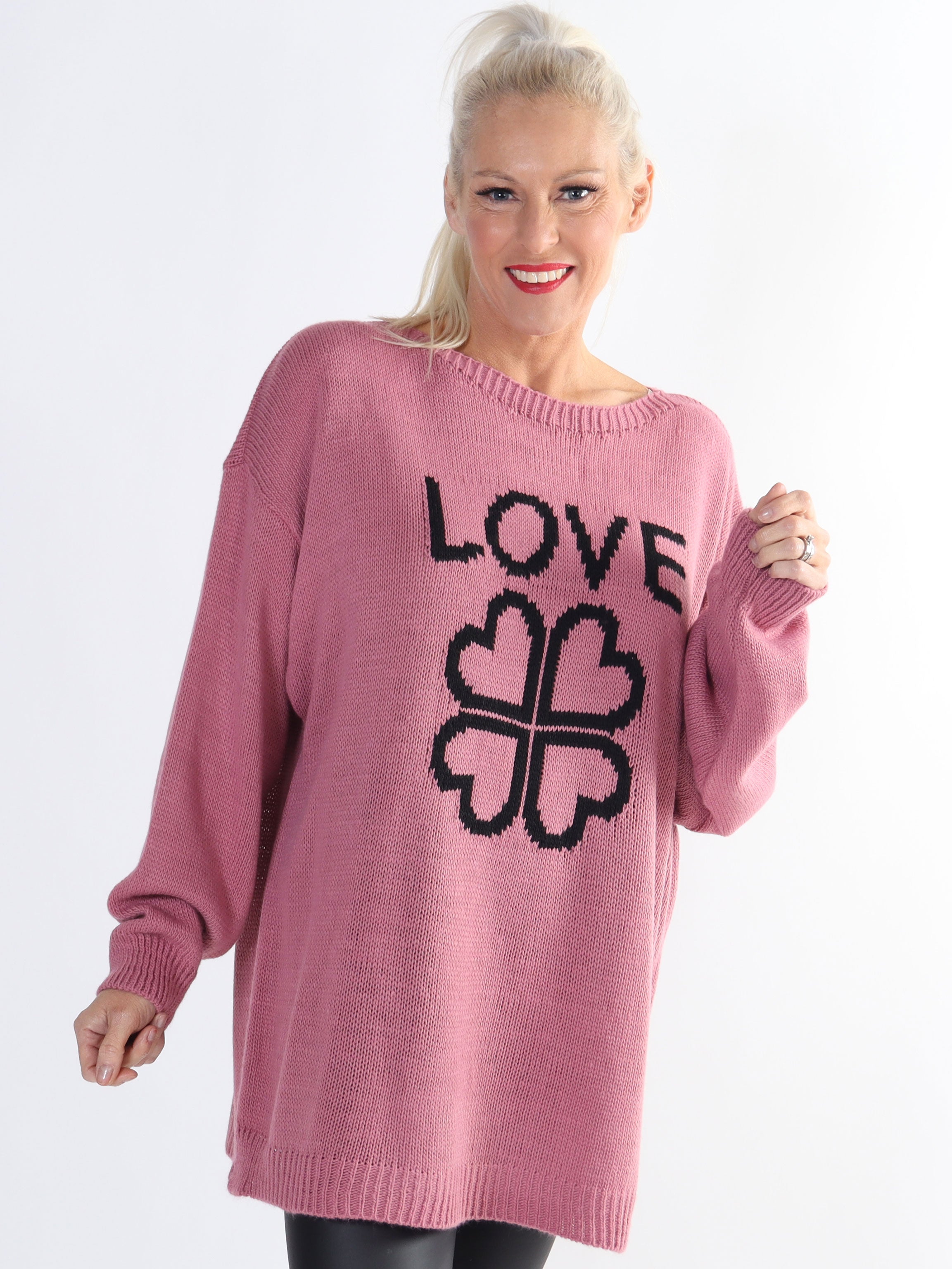 Mia - Plus size strikbluse med firkløver på