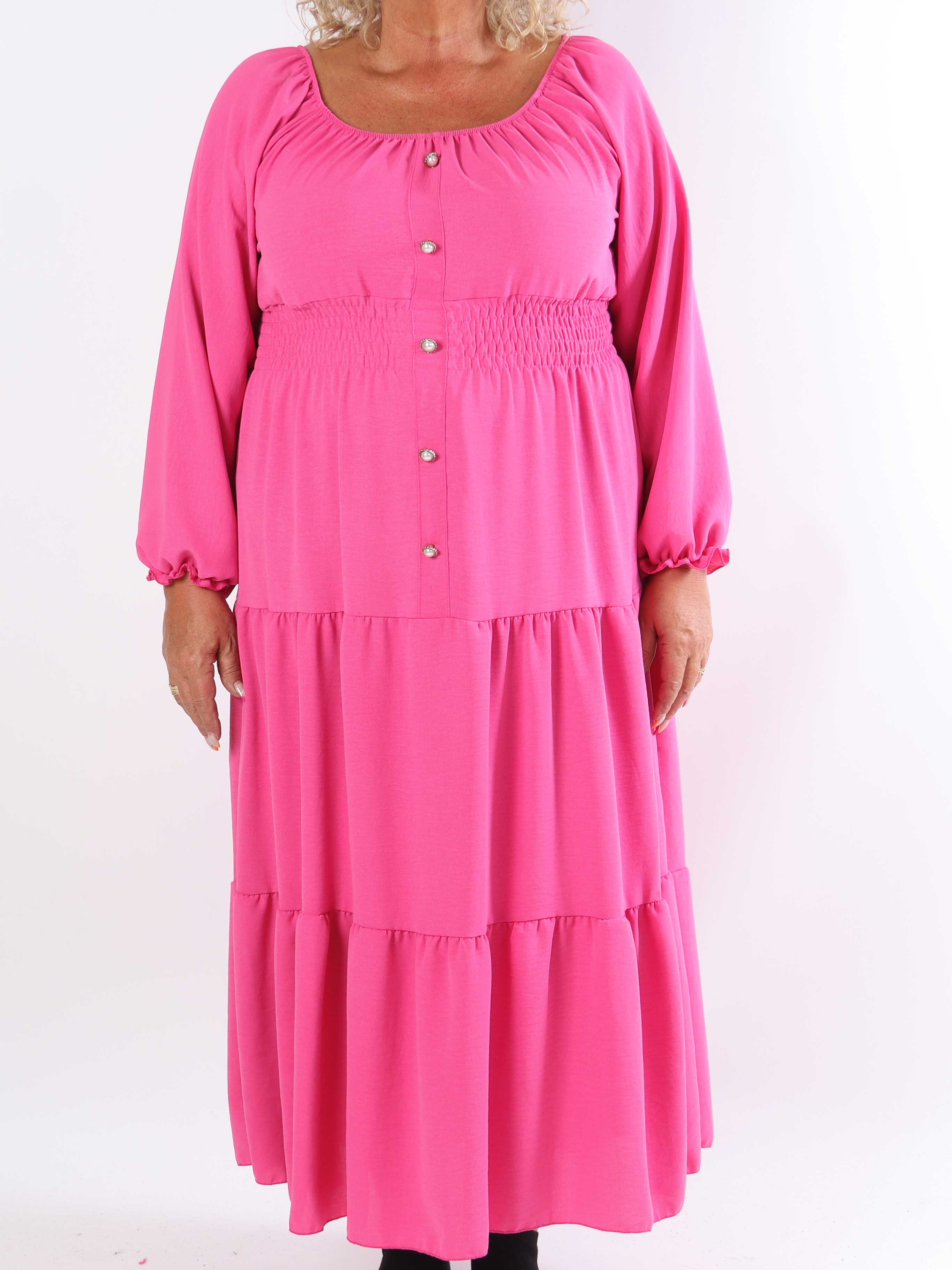 Midnight - Plus size kjole med smock i taljen og guld knapper