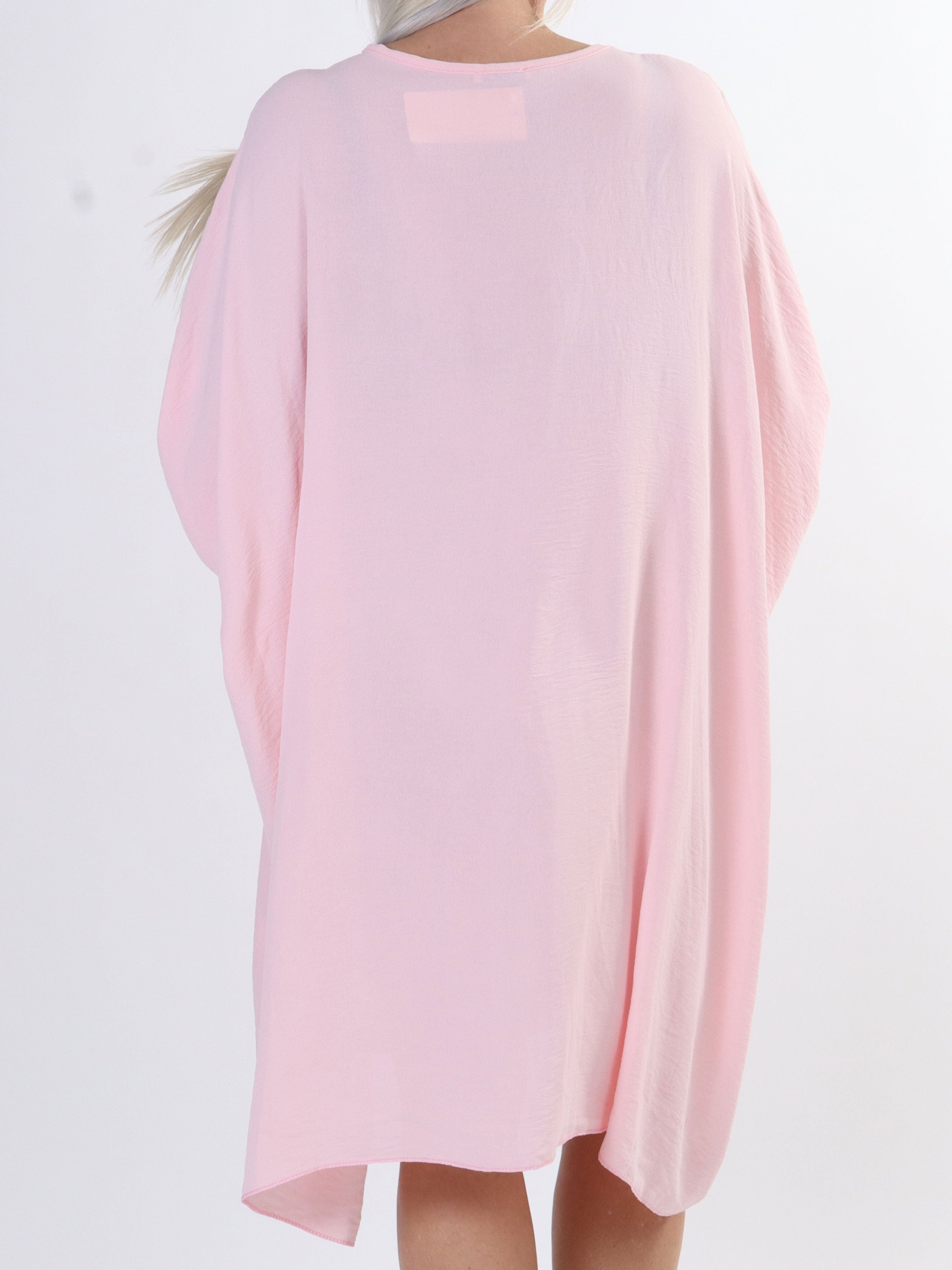 Mika - Oversize plus size kjole i viscose med motiv foran