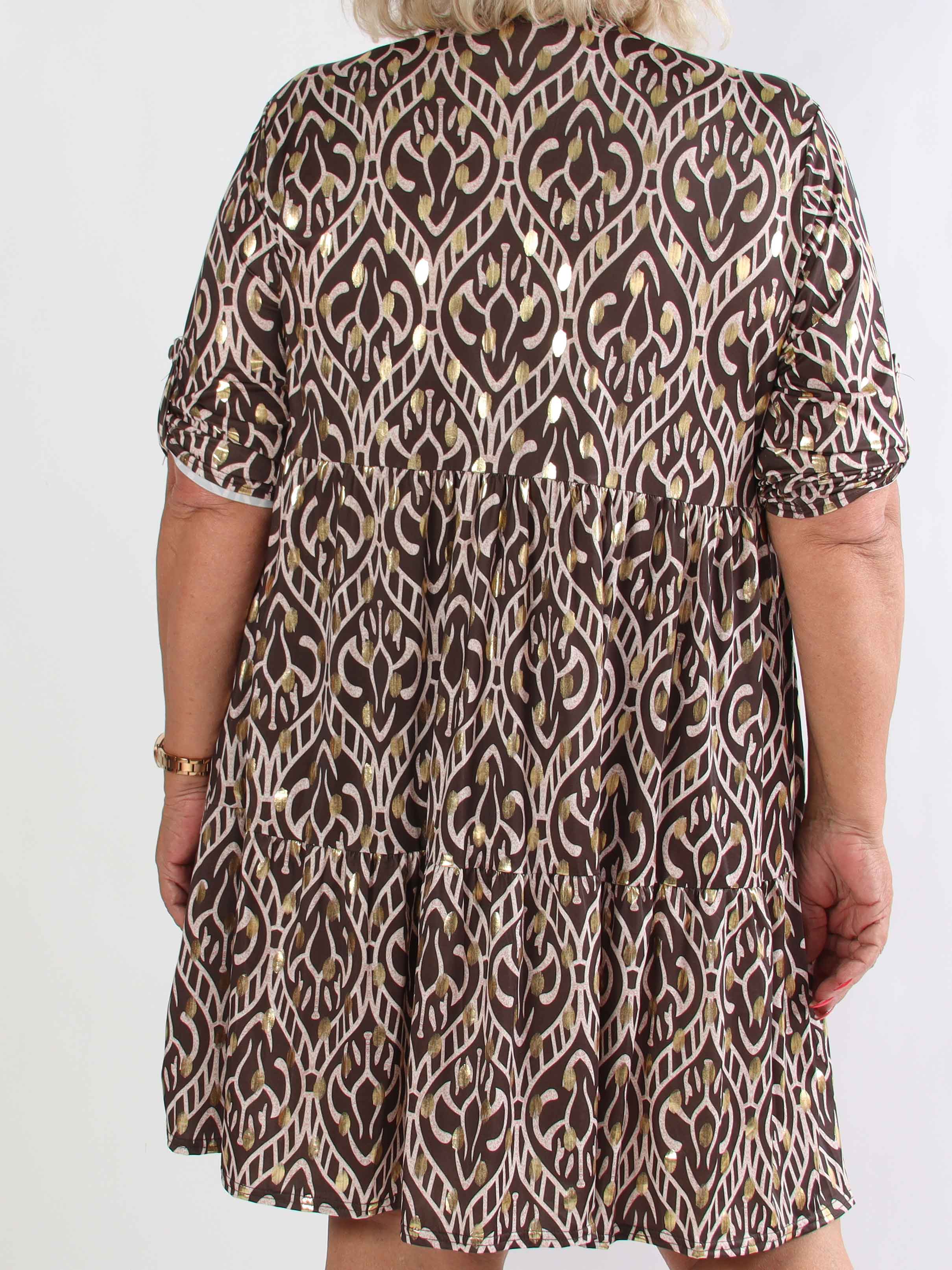 Milano Boho Midi - Mønstret plus size kjole med guld dutter og lag på lag look