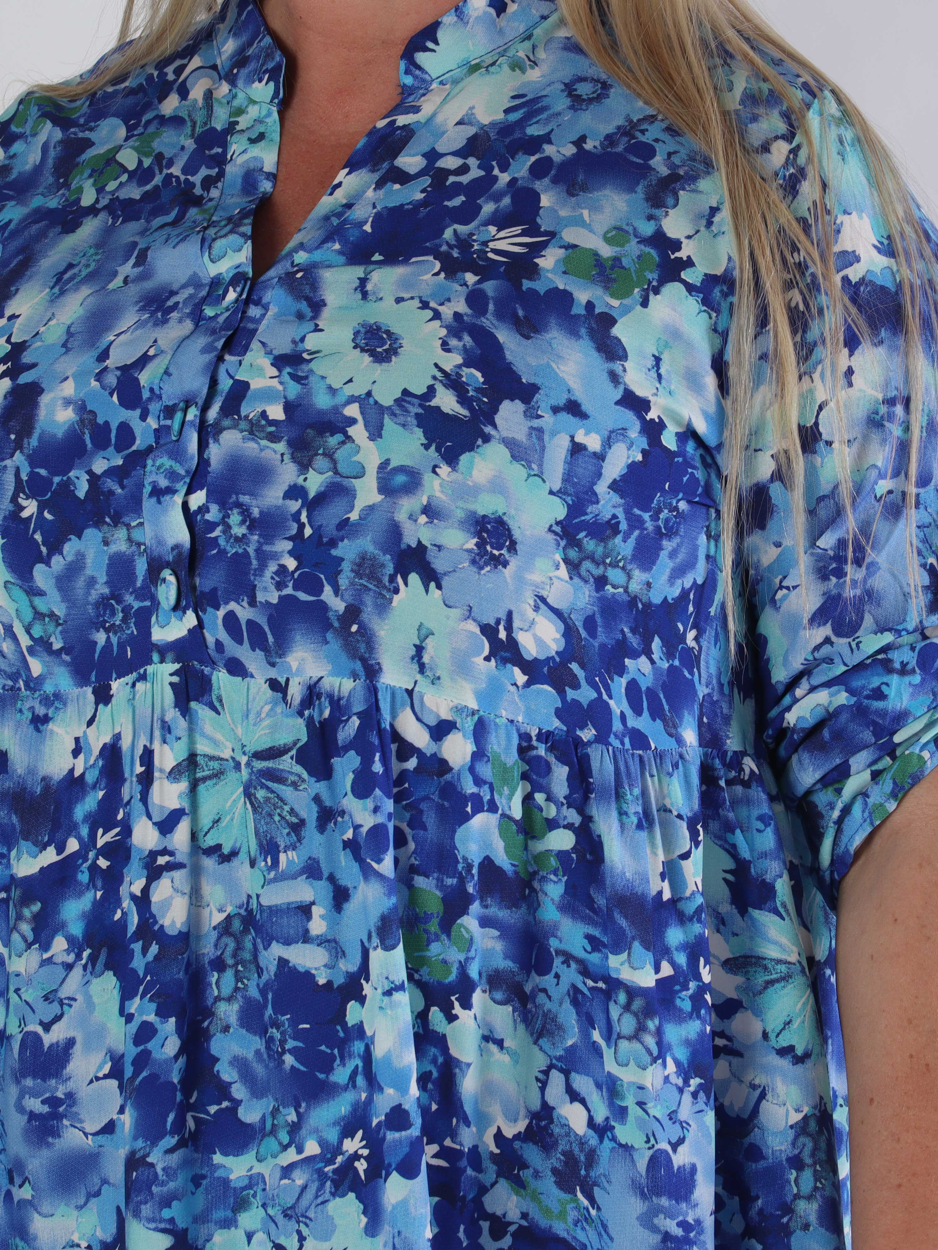 Milano Floral Viscose Midi - Plus size kjole i viskose med blomsterprint