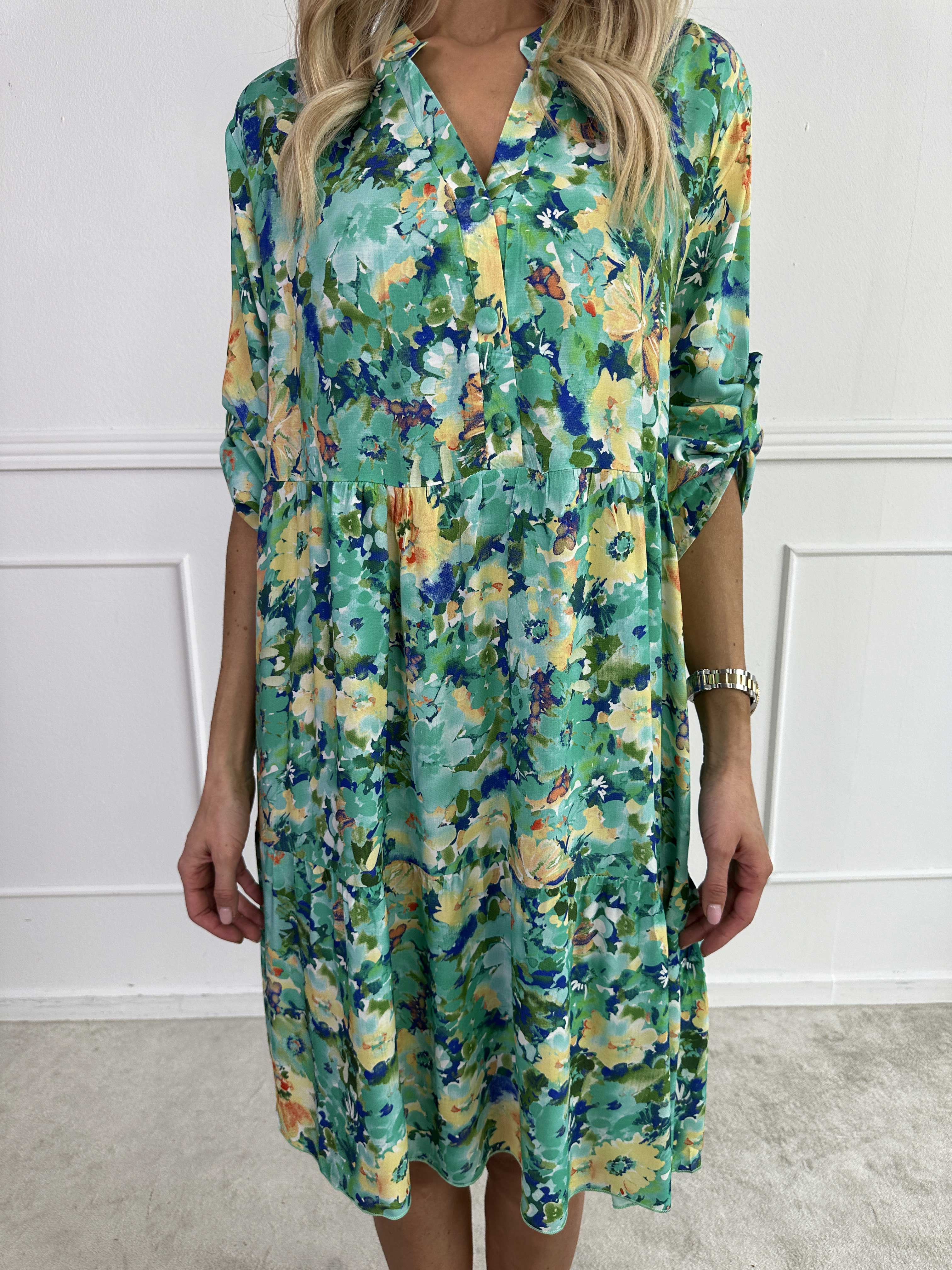 Milano Floral Viscose Midi - Kjole i viskose med blomsterprint