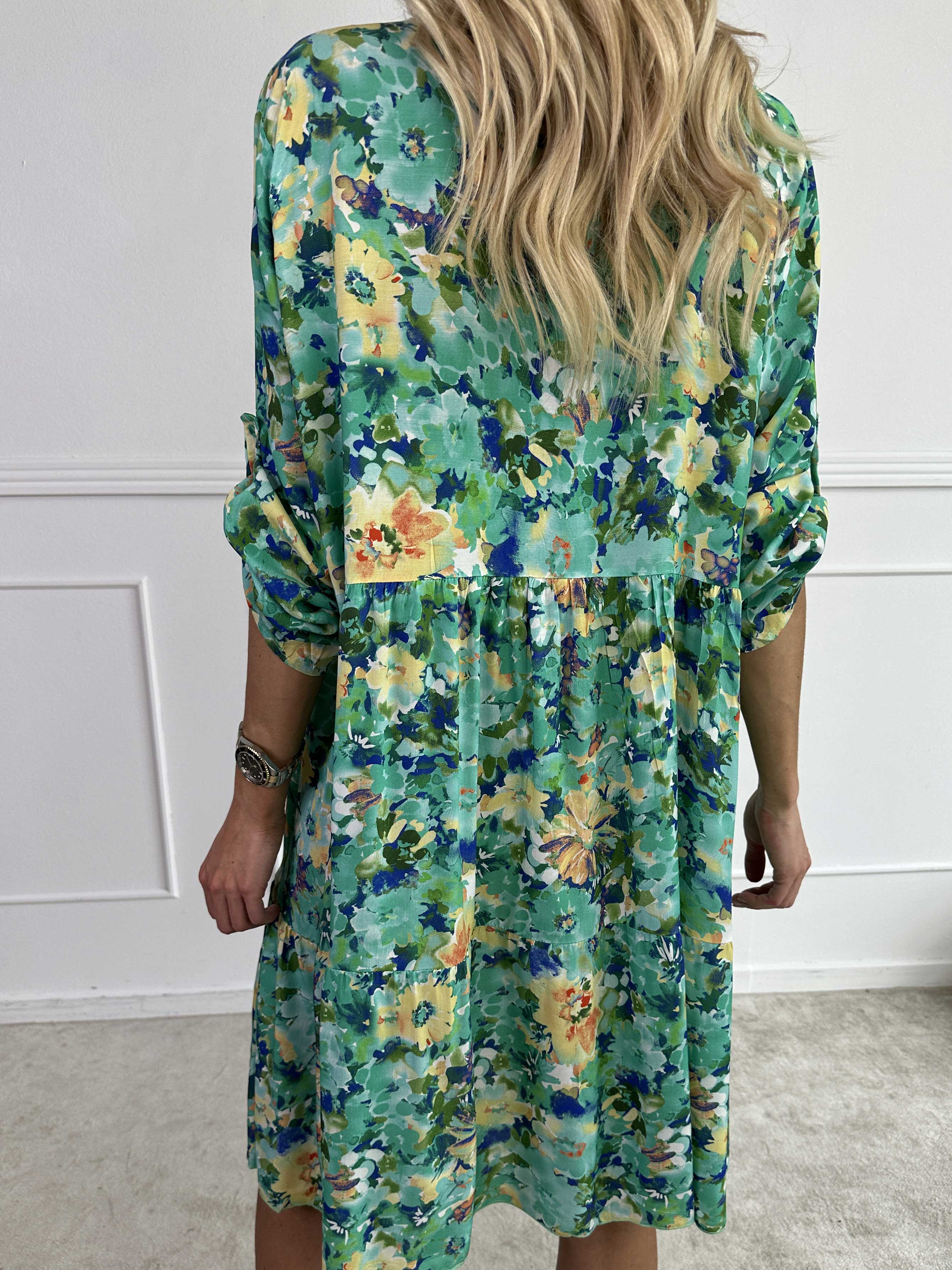 Milano Floral Viscose Midi - Kjole i viskose med blomsterprint