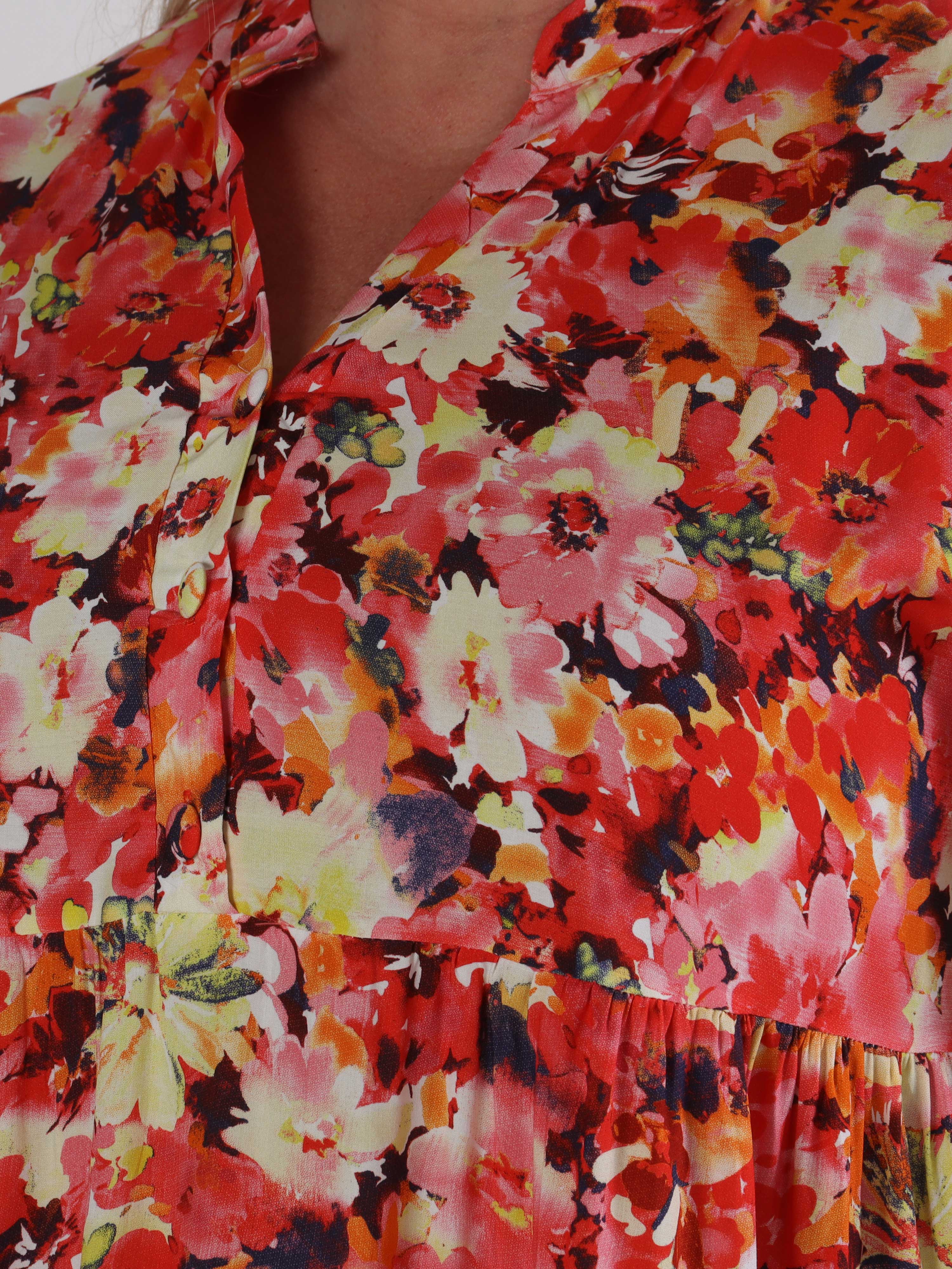 Milano Floral Viscose Midi - Plus size kjole i viskose med blomsterprint