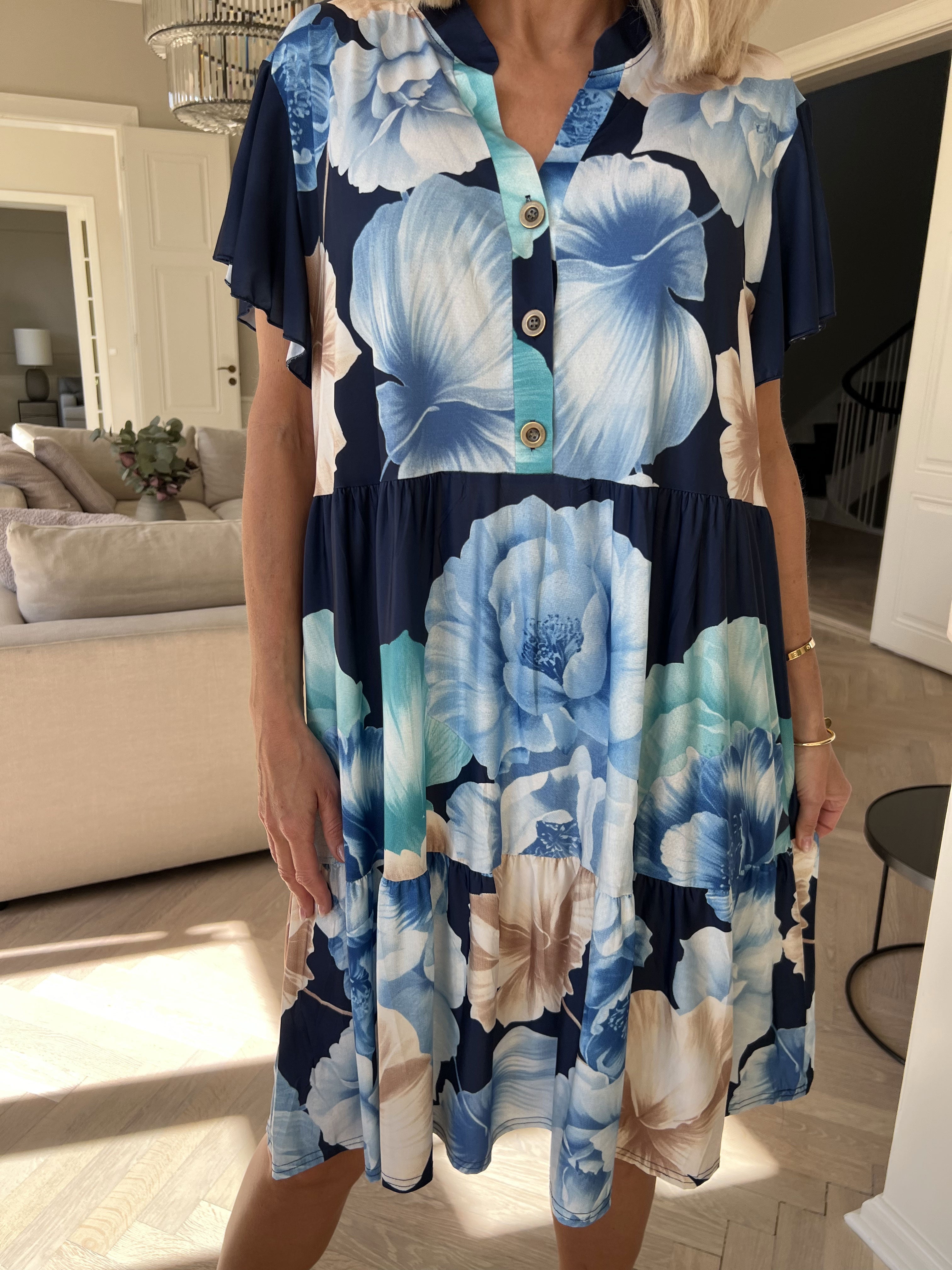 Milano Peony Midi S/S - Blomstret kjole med lag på lag look