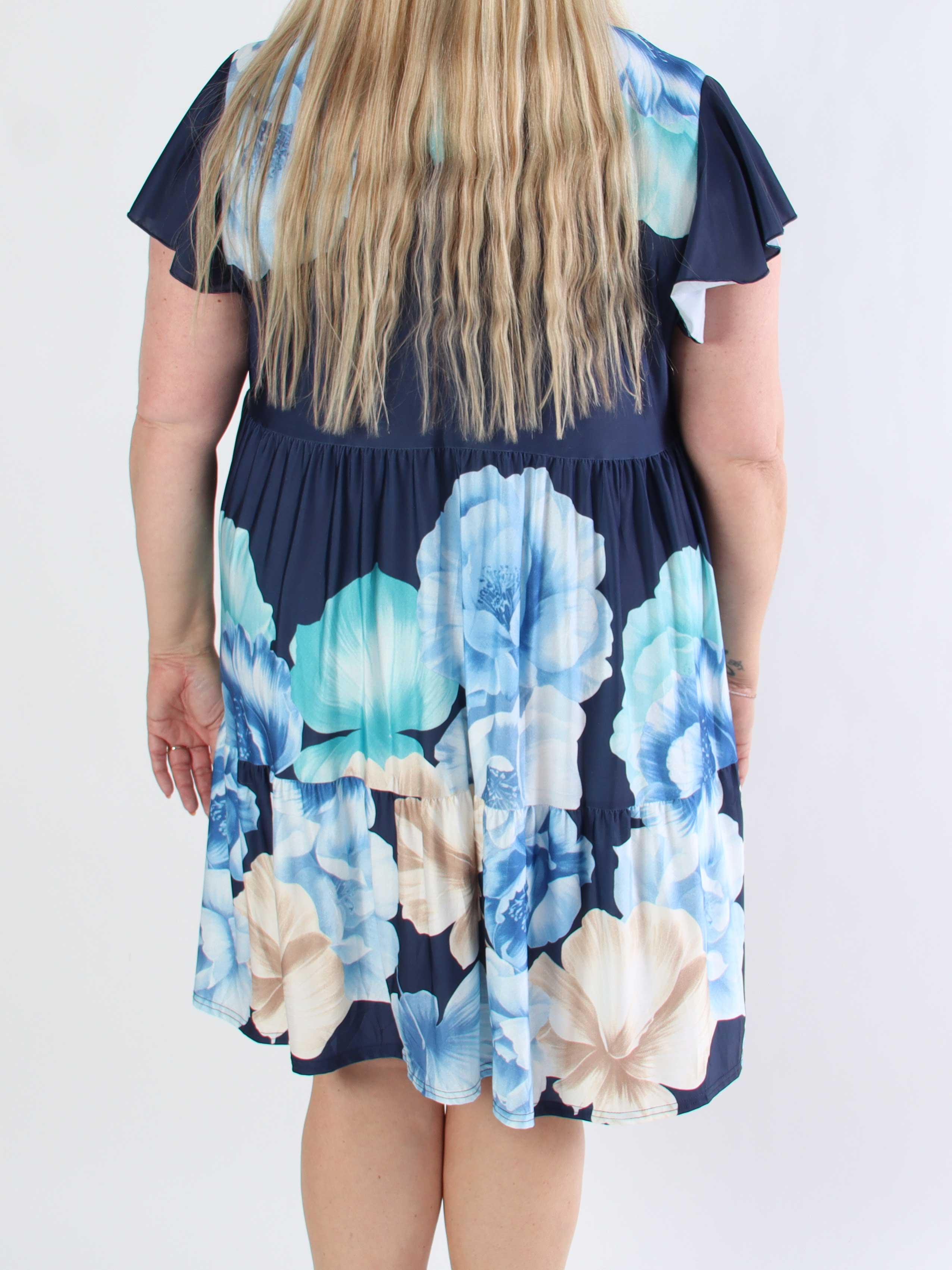 Milano Peony Midi S/S - Blomstret plus size kjole med lag på lag look