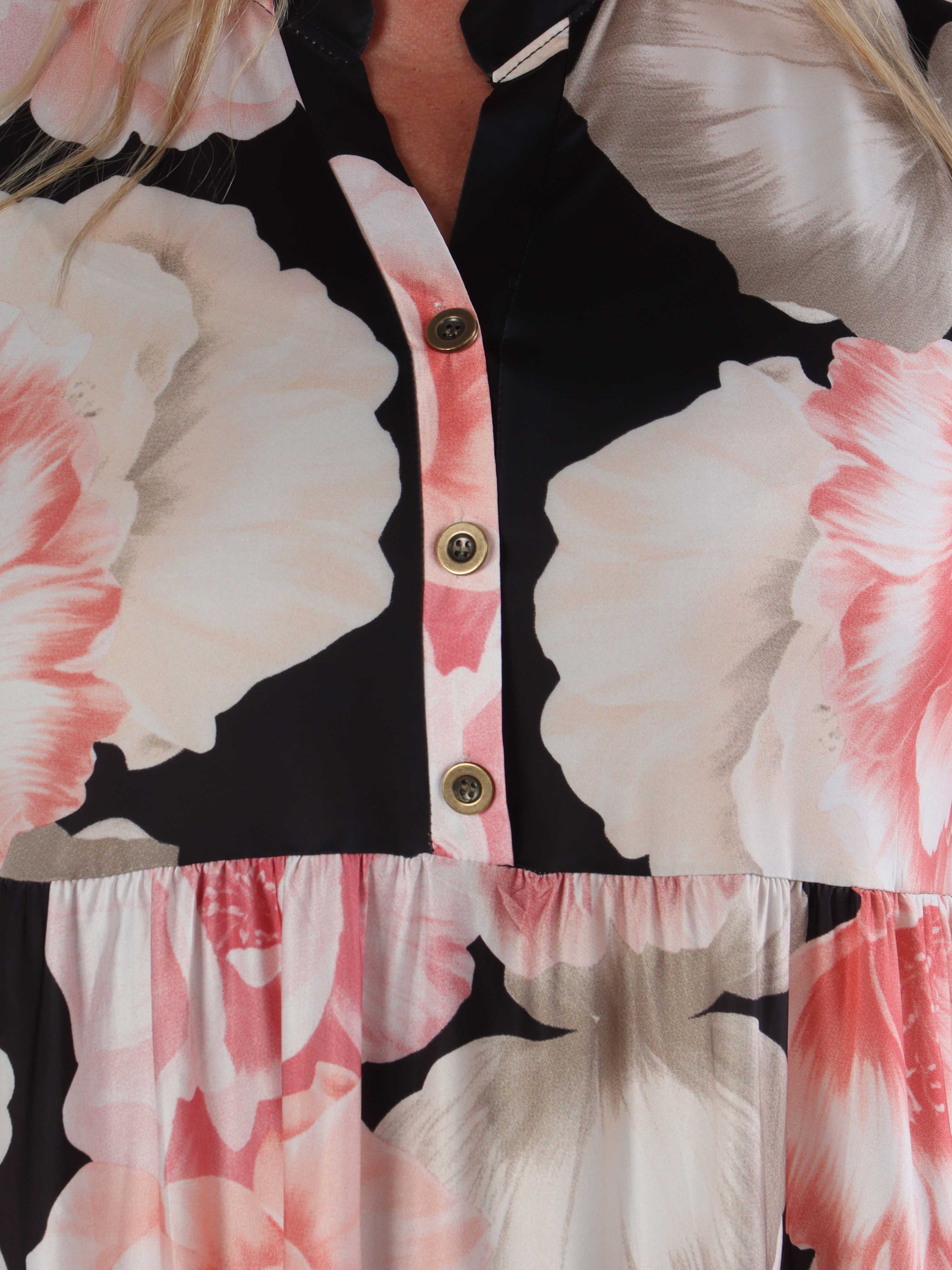 Milano Peony Midi S/S - Blomstret plus size kjole med lag på lag look