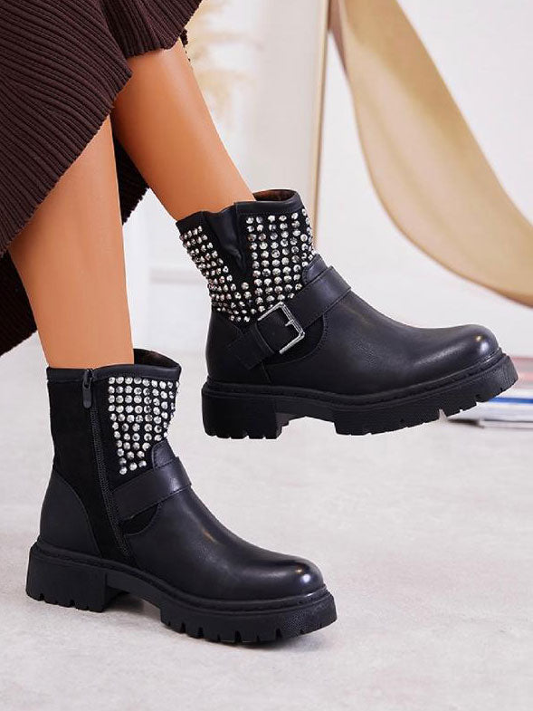 Millie - Støvler pyntet med shiny nitter på siden