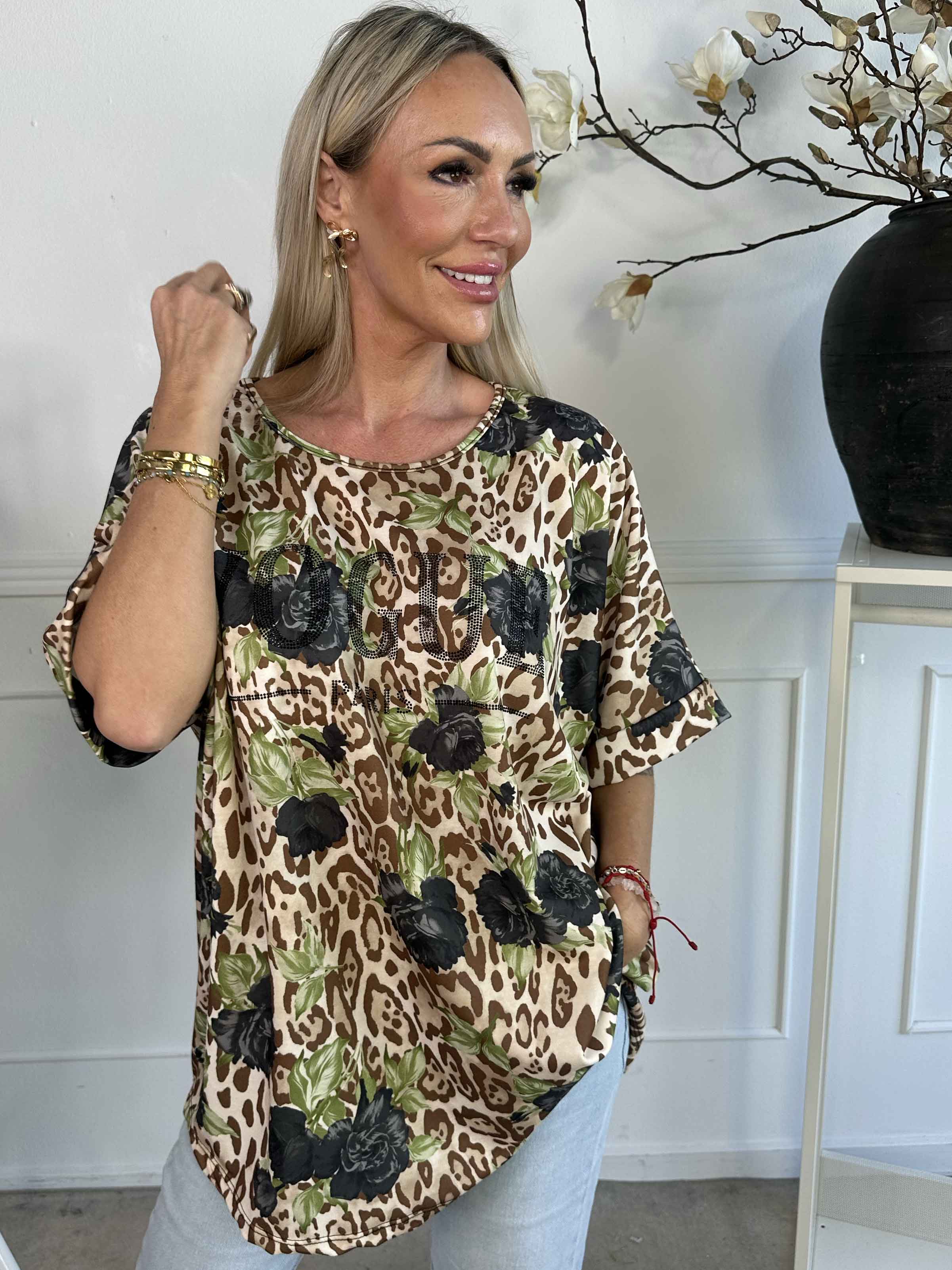 Mintu Leo - Blødt t-shirt i bomuld med leopardprint