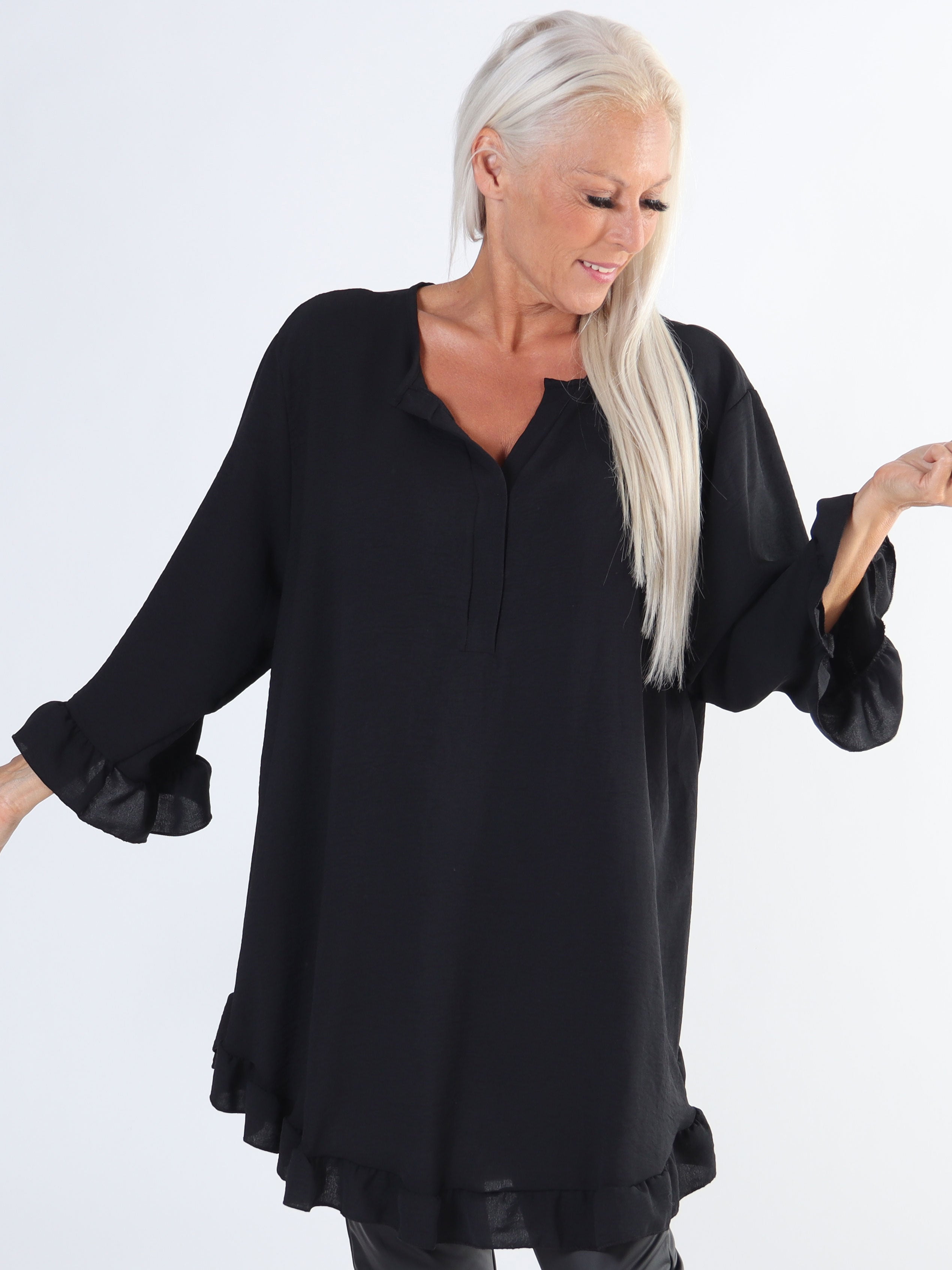 Mio Long - Sød plus size tunika med flæsekanter