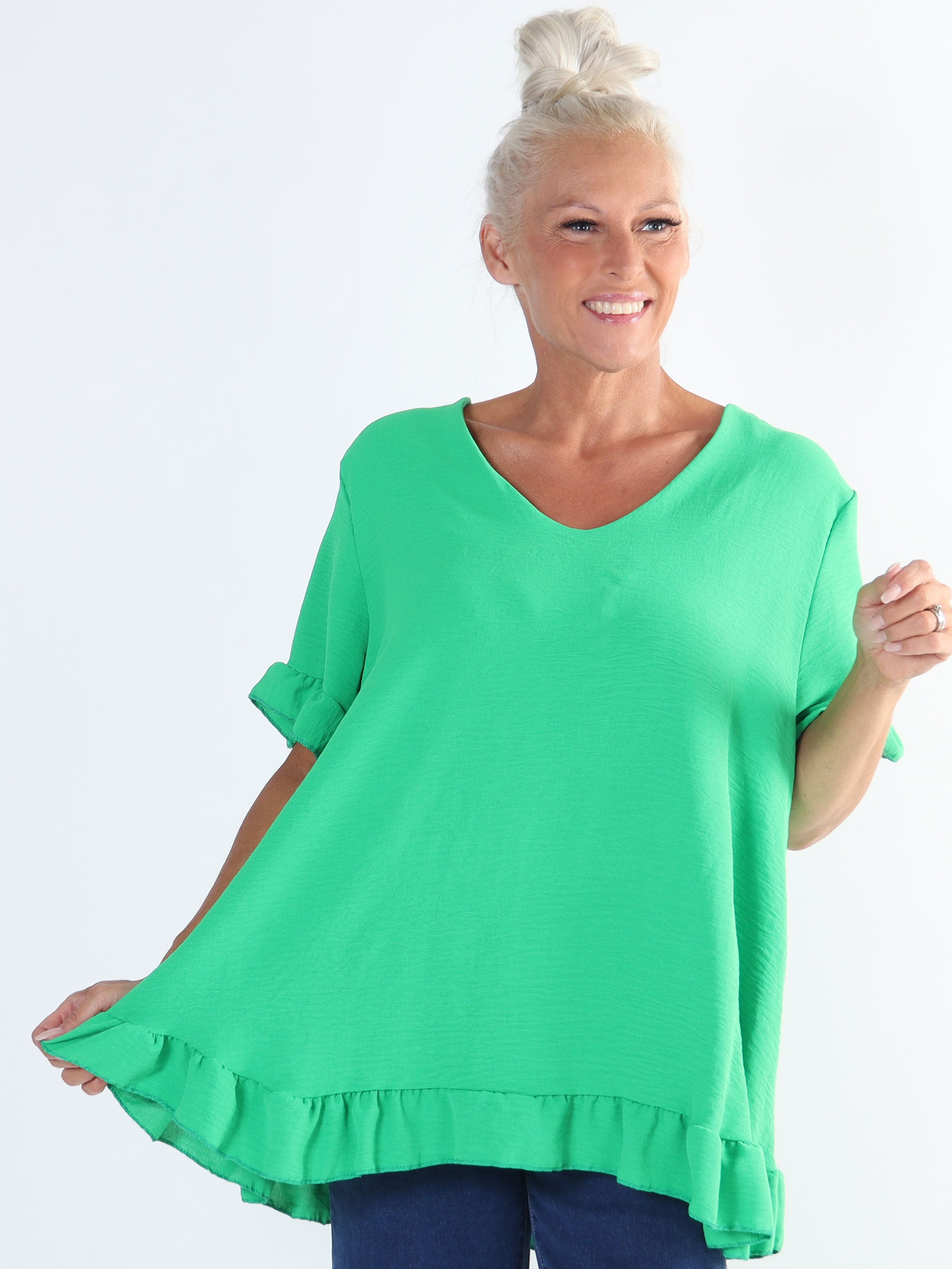 Mio - Sød plus size tunika med flæsekanter