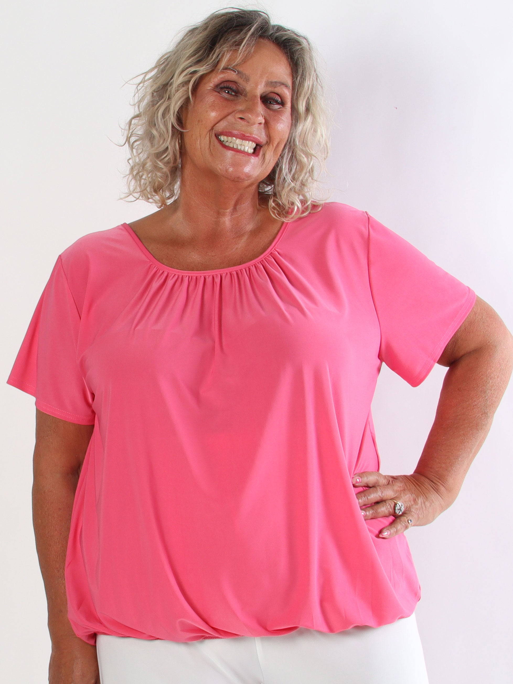 Miracle Basic - Skønneste plus size basis t-shirt med elastik for enden