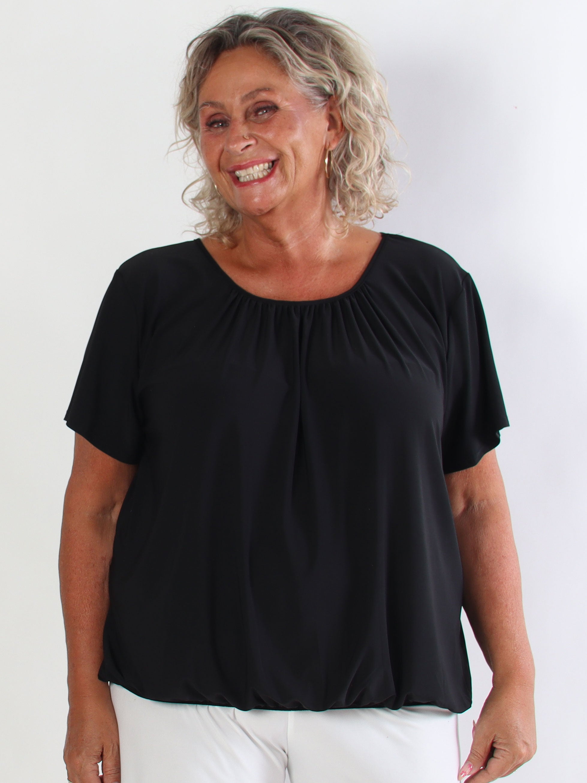 Miracle Basic - Skønneste plus size basis t-shirt med elastik for enden