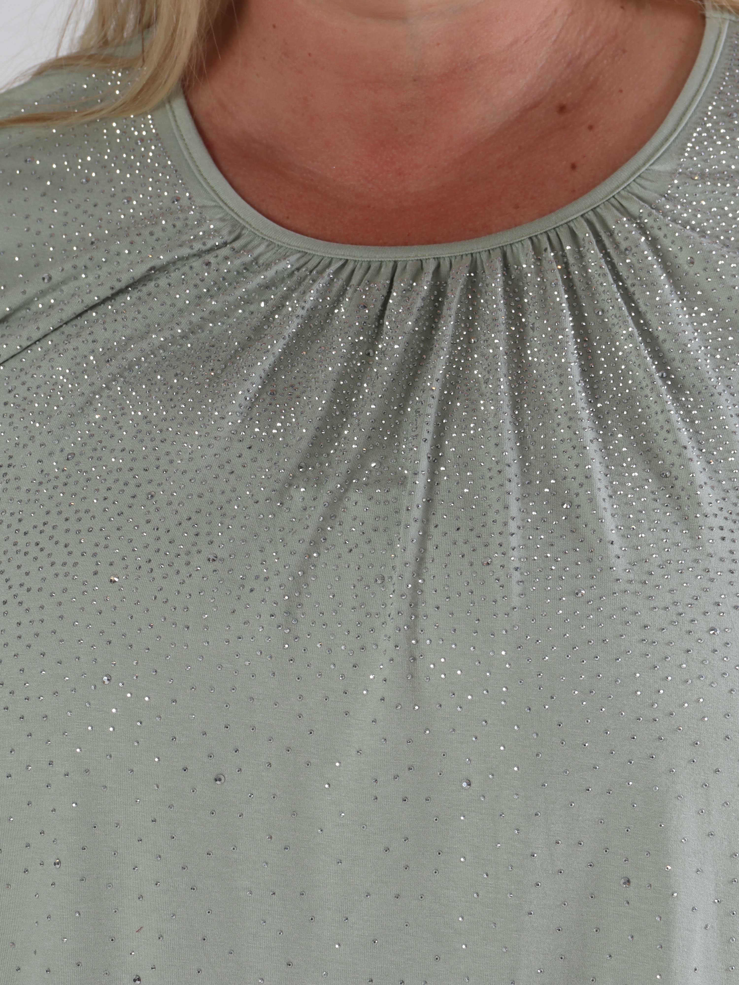 Miracle Crystal T-shirt - Blød plus size bluse i viskose med similisten