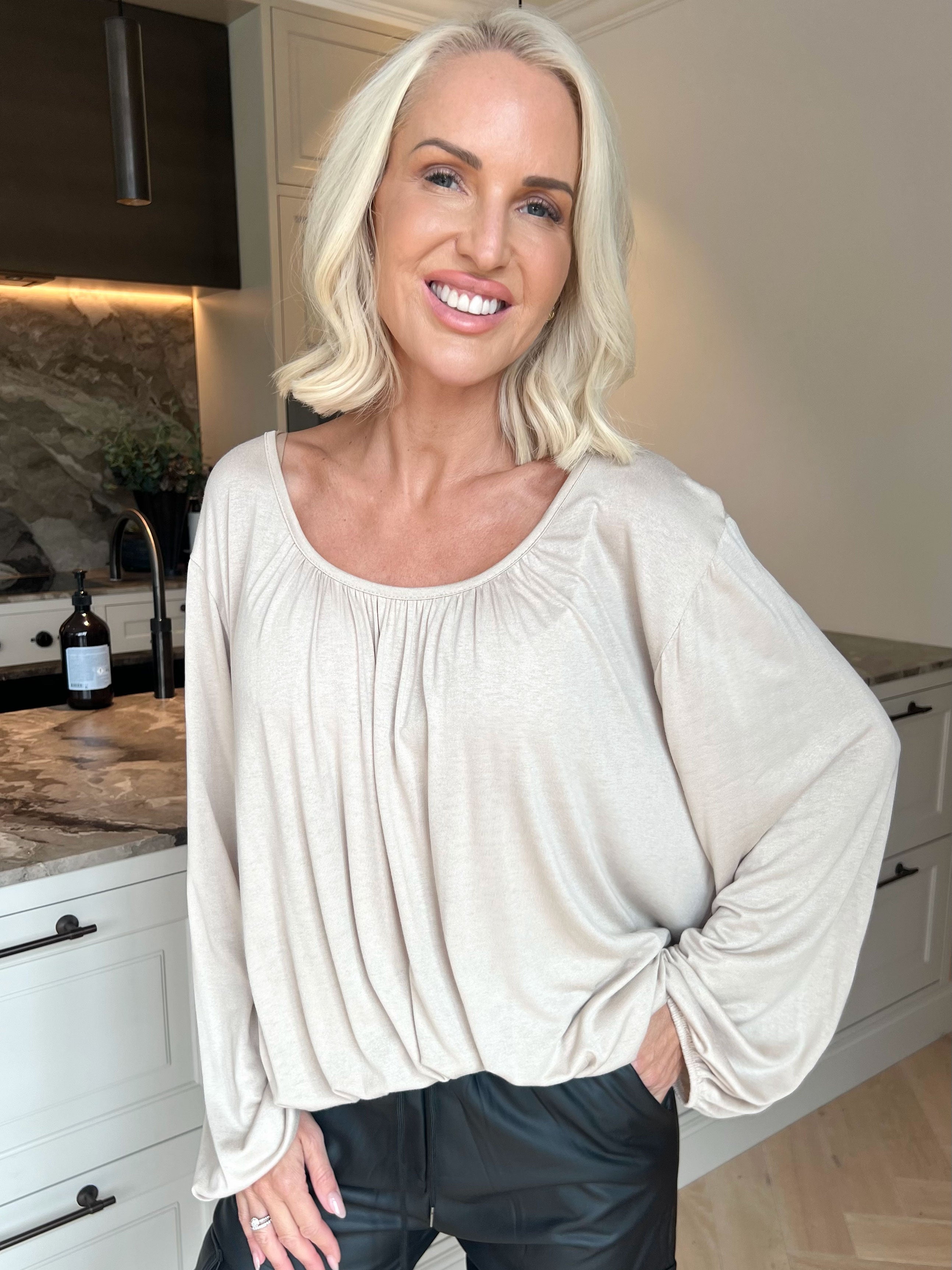 Miracle L/S - Skønneste basis bluse med elastik for enden