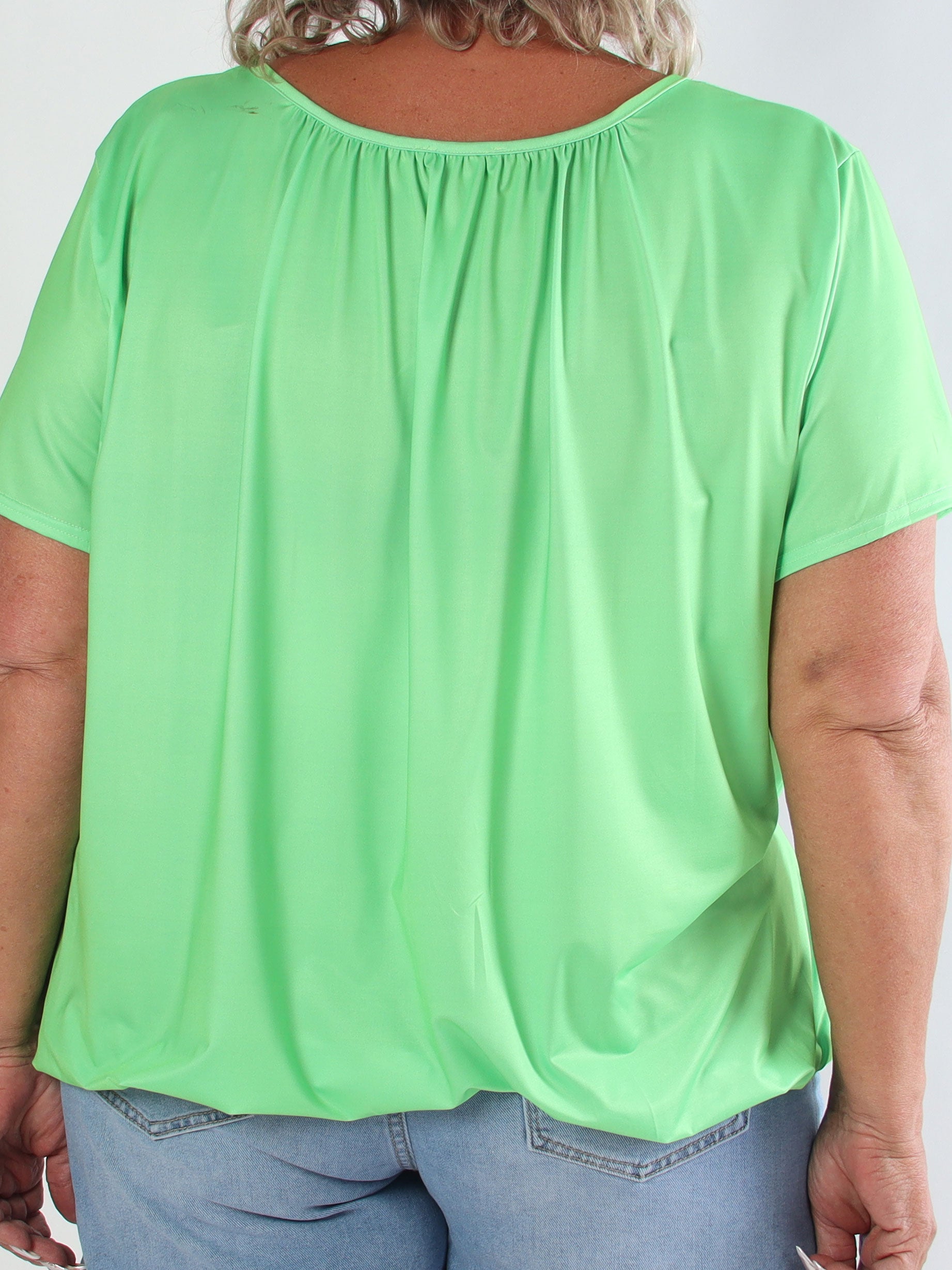 Miracle Plain - Skønneste plus size t-shirt i plain farve med elastik for enden