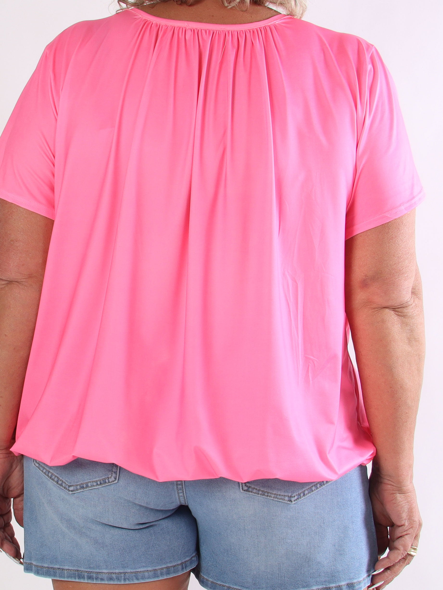 Miracle Plain - Skønneste plus size t-shirt i plain farve med elastik for enden