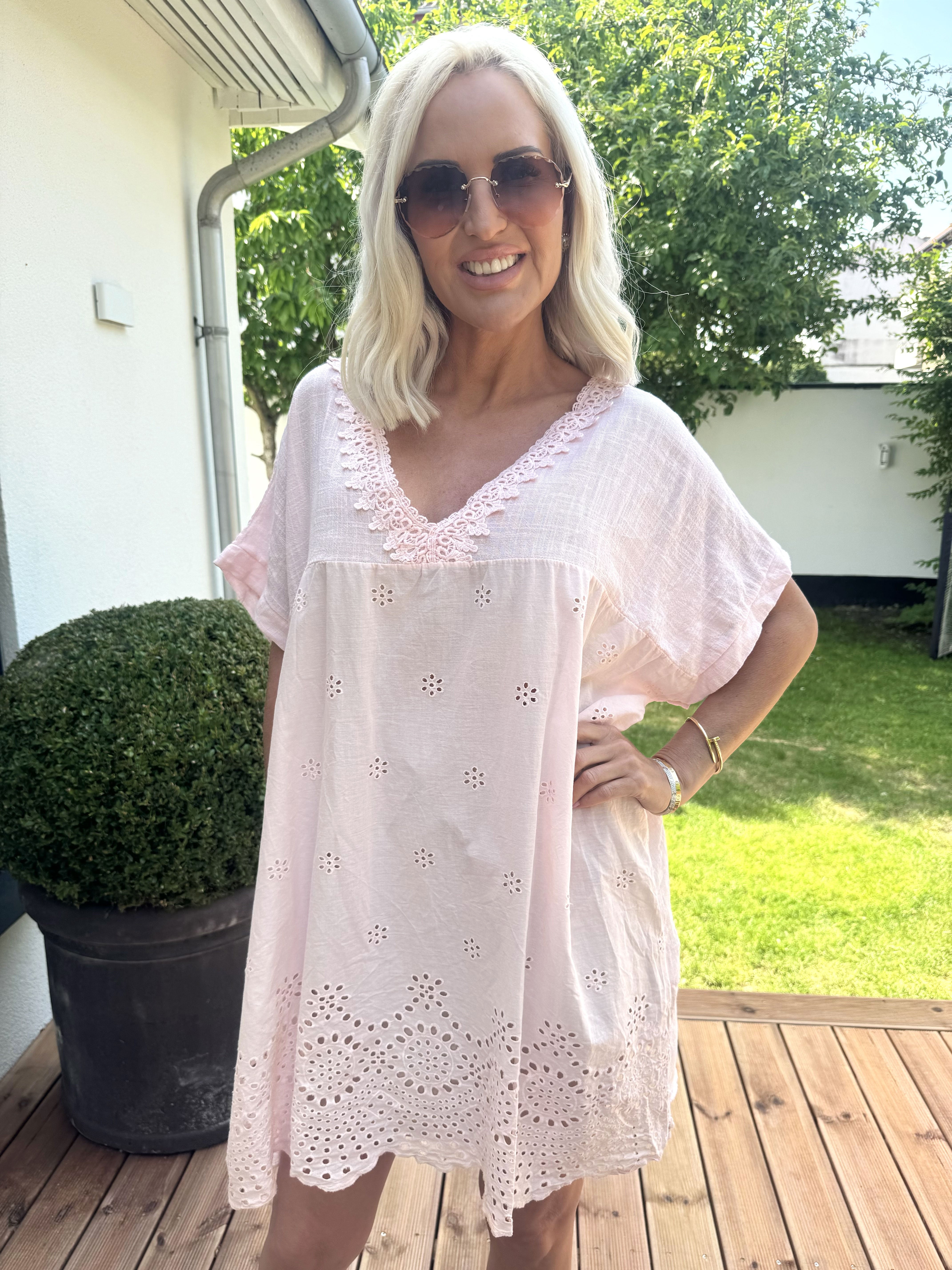 Mirina - Sød tunika i bomuld med broderie anglaise