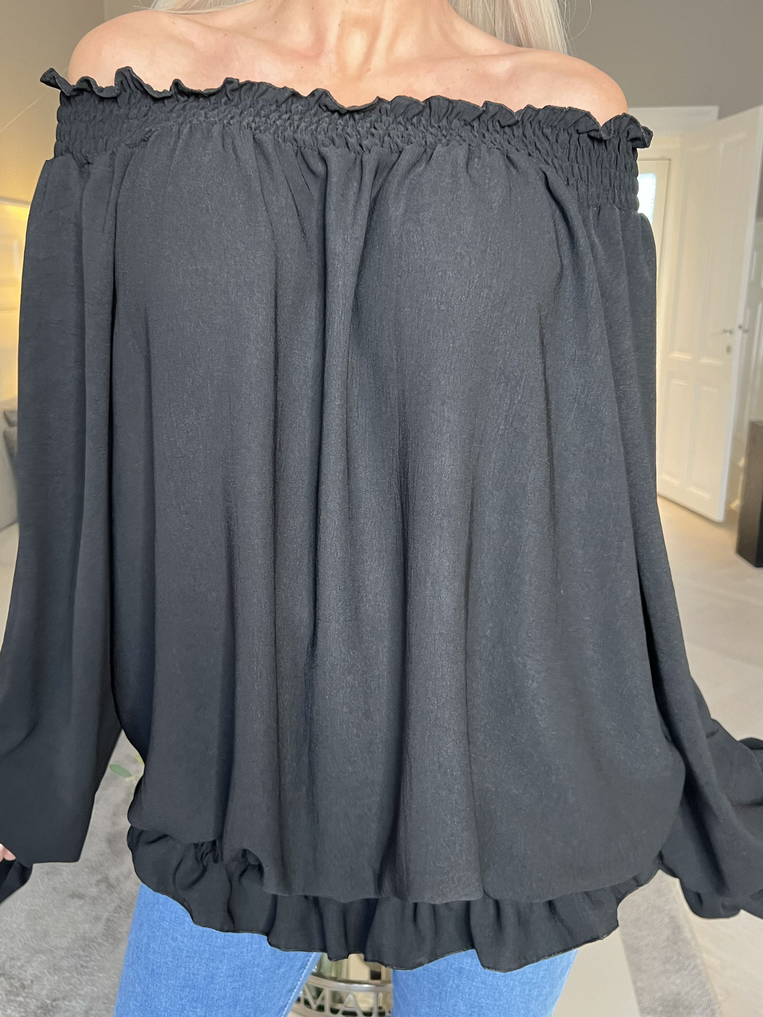 Monik - Ensfarvet tunika med elastik- og flæsekanter