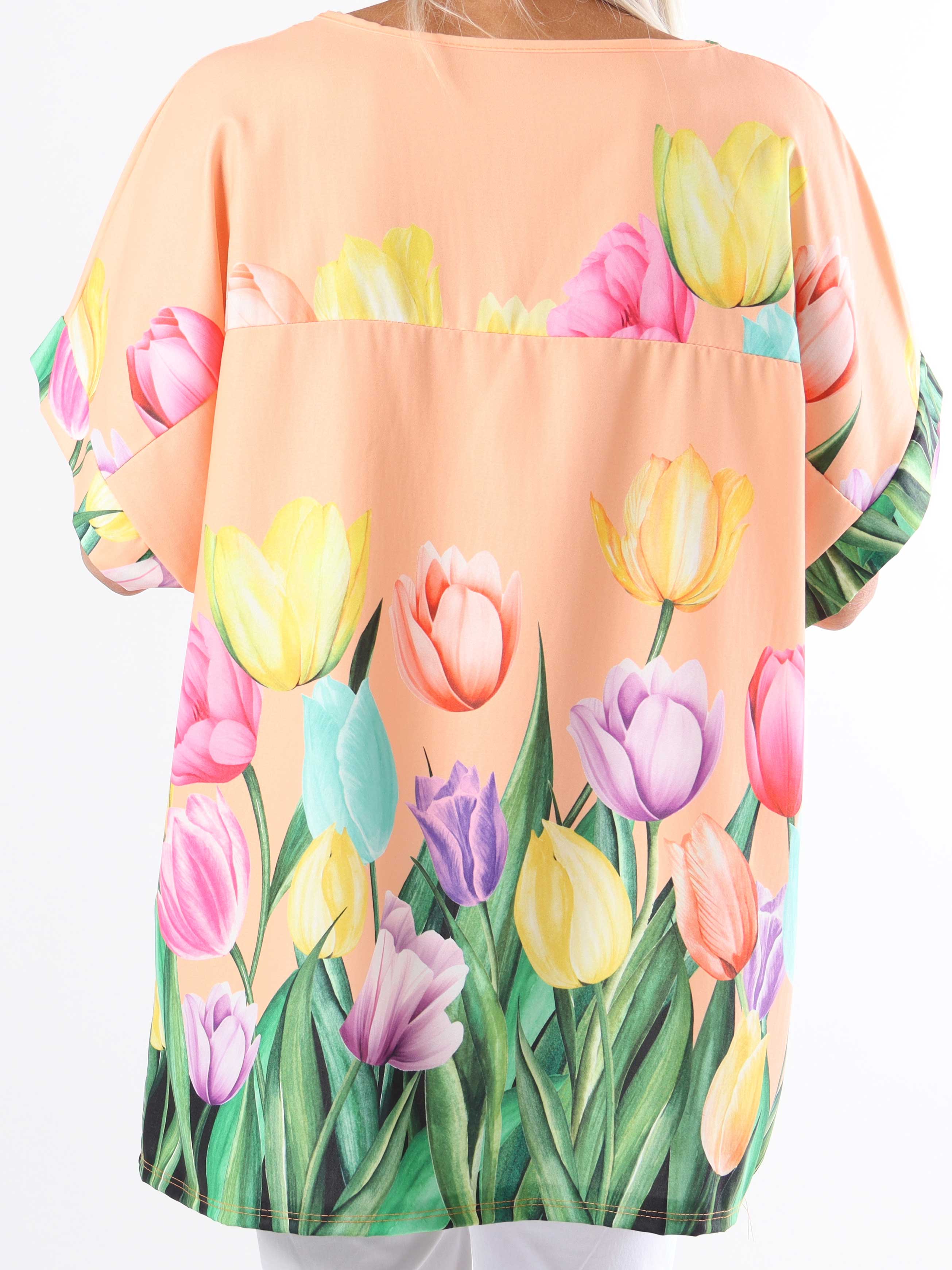 Montana - Plus size bluse med korte ærmer og tulipan motiver