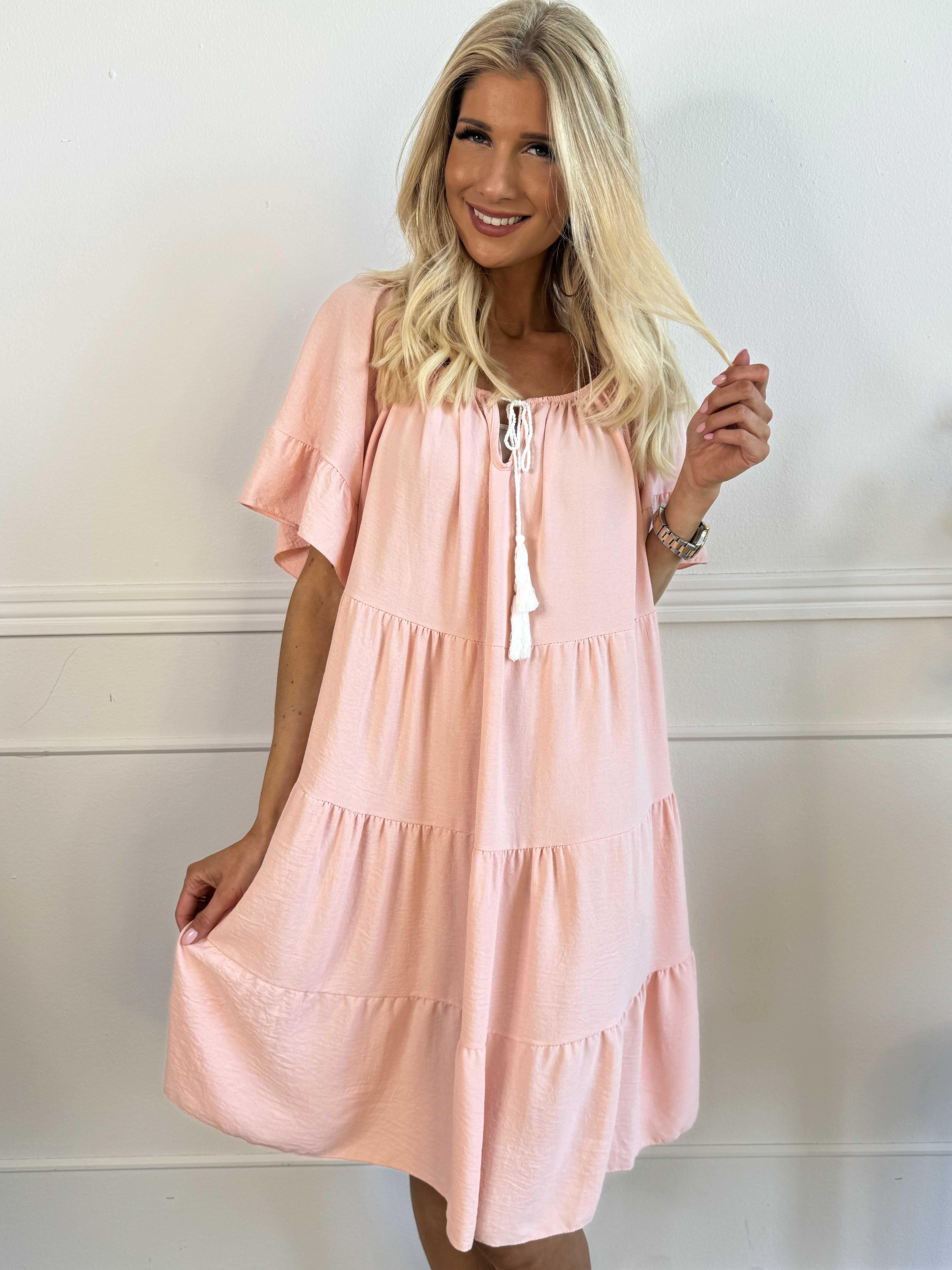 Murcia - Lag på lag kjole i viskose med elastik i udskæringen