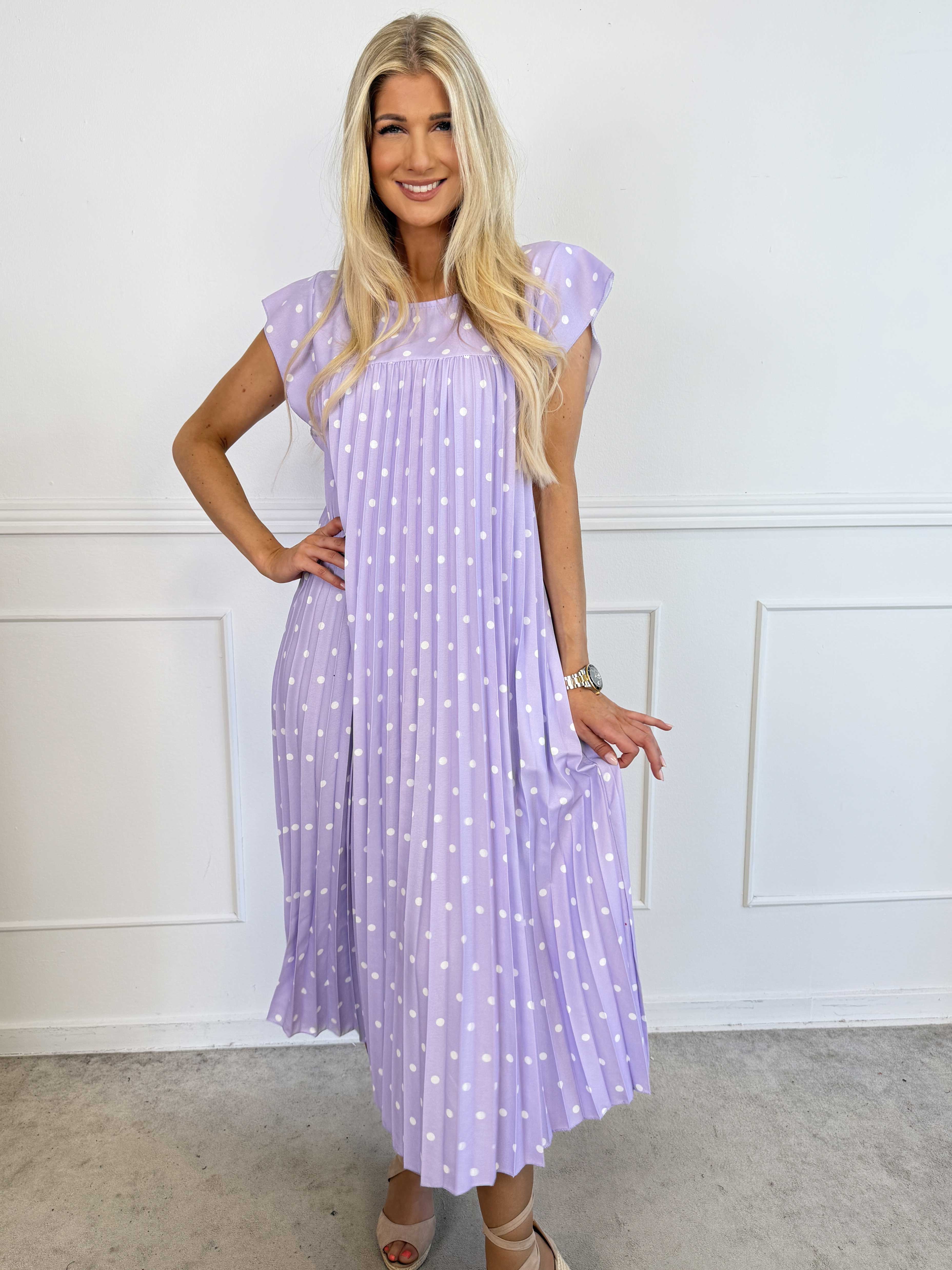 Nancy Dot - Lang plisseret kjole med prikker og lommer