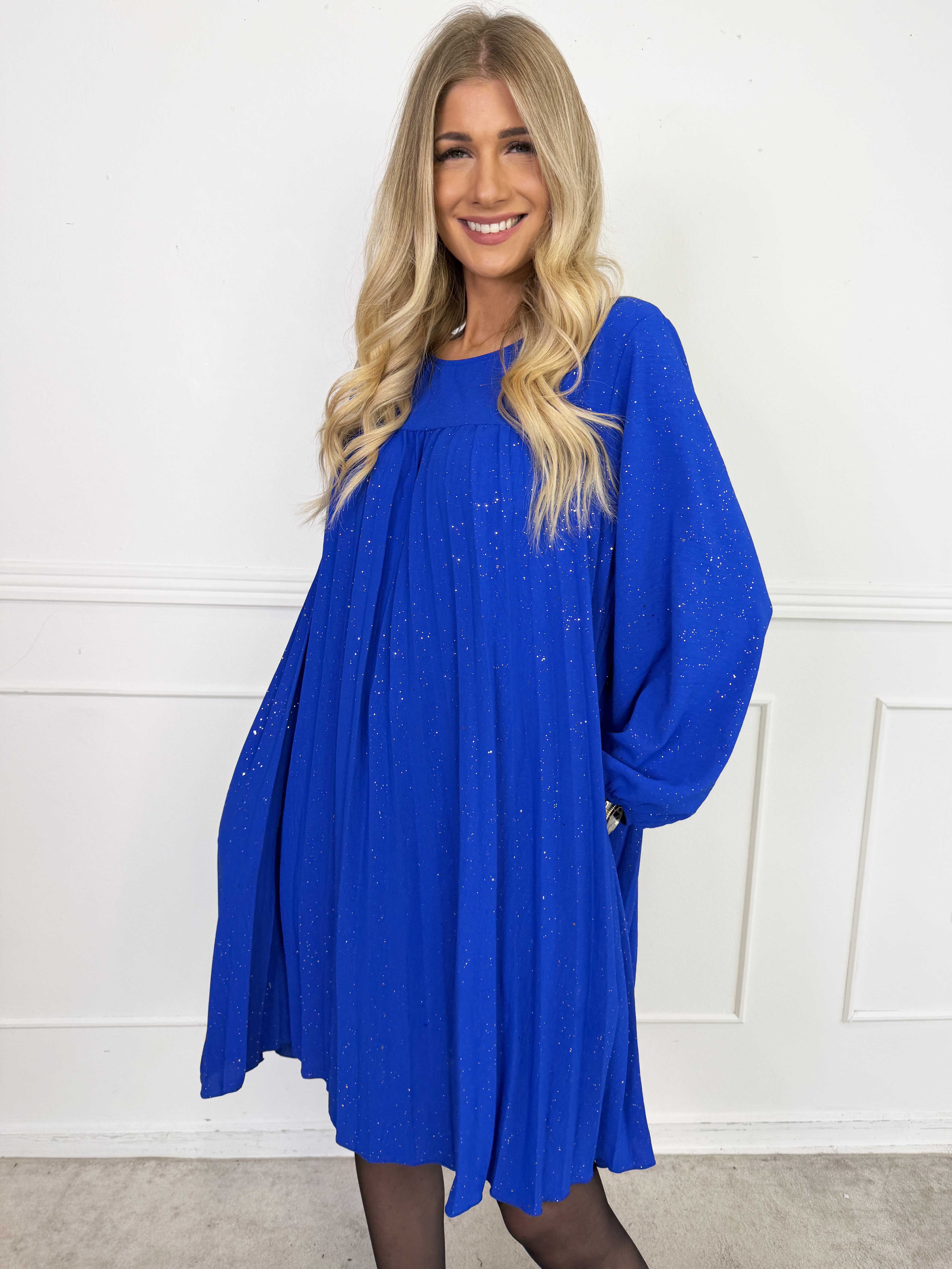 Nancy Glitter Short L/S - Plisseret kjole med lommer og glimmer