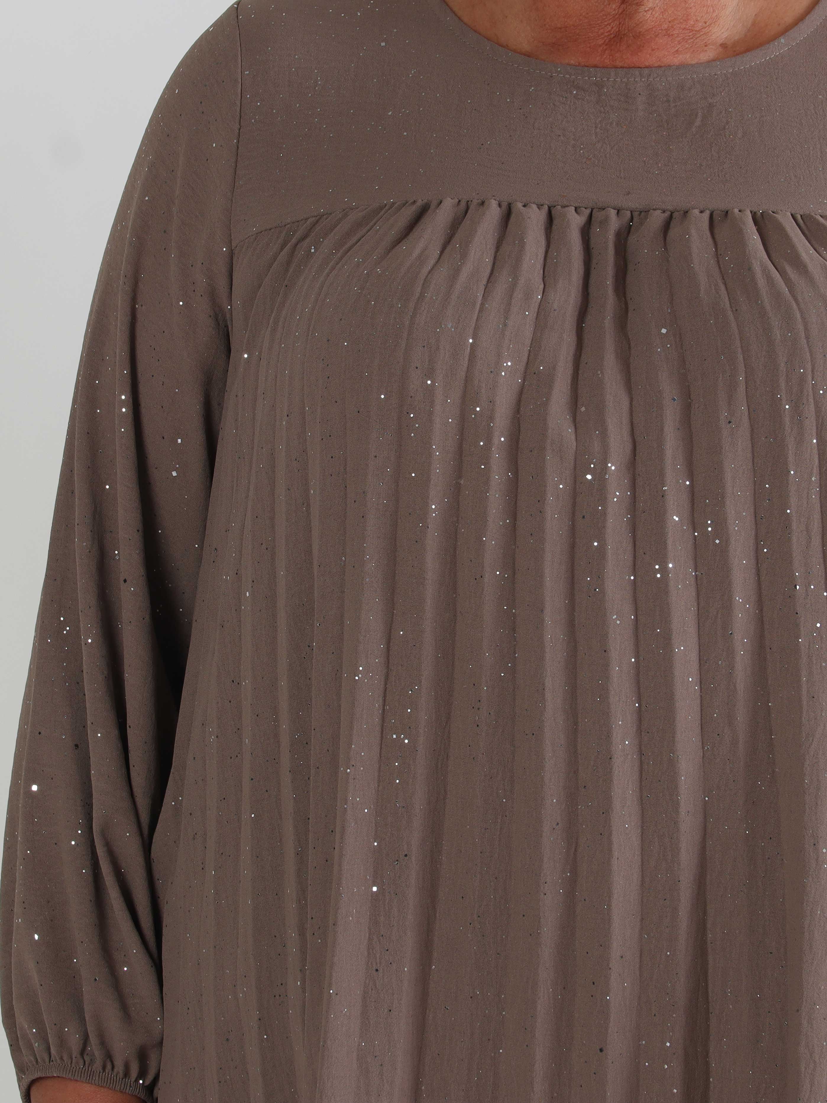 Nancy Glitter Short L/S - Plisseret plus size kjole med lommer og glimmer