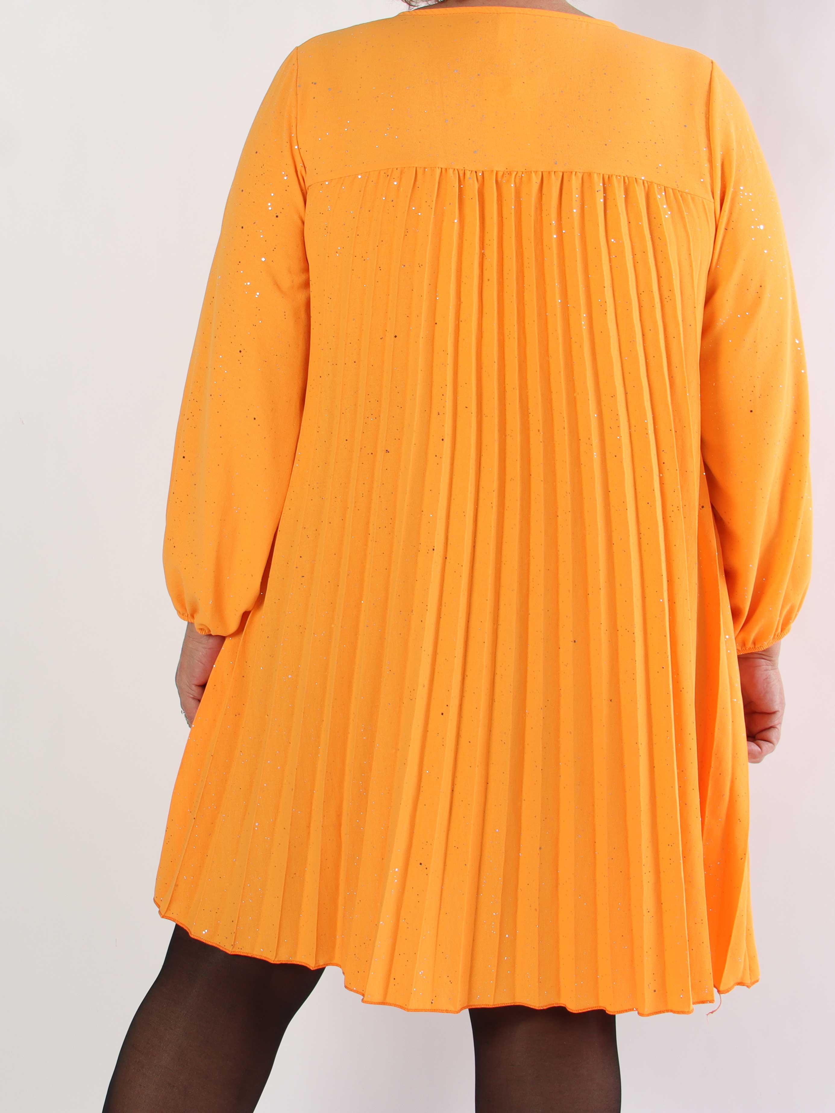 Nancy Glitter Short L/S - Plisseret plus size kjole med lommer og glimmer