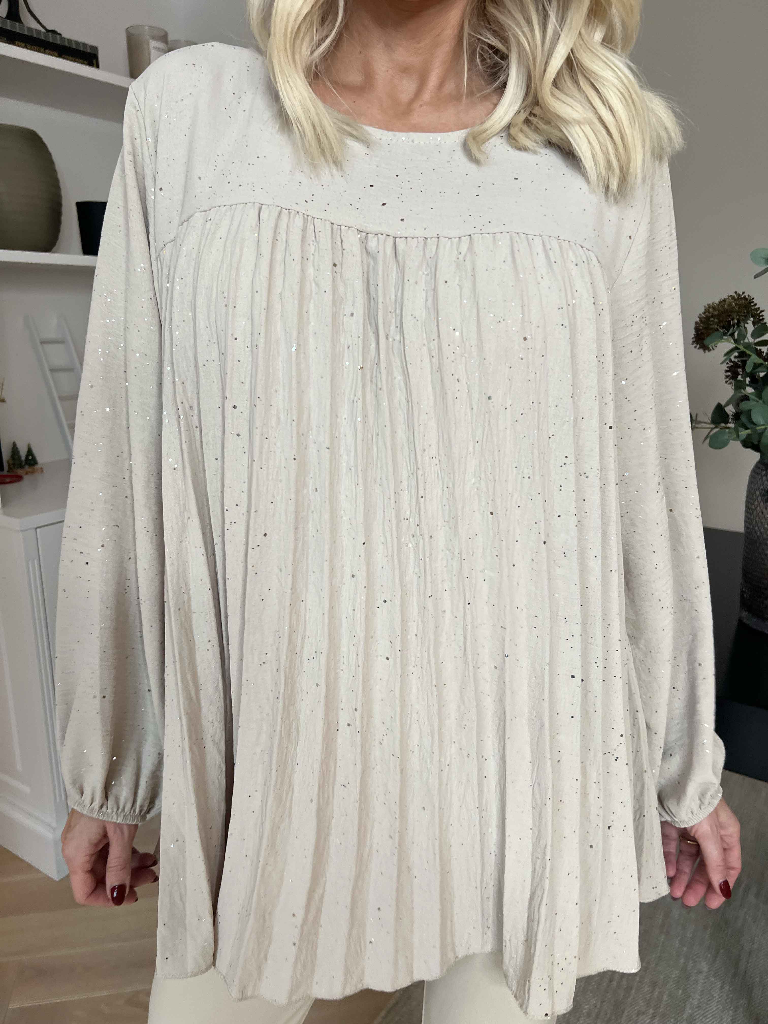 Nancy Glitter Shirt L/S - Plisseret bluse med glitter
