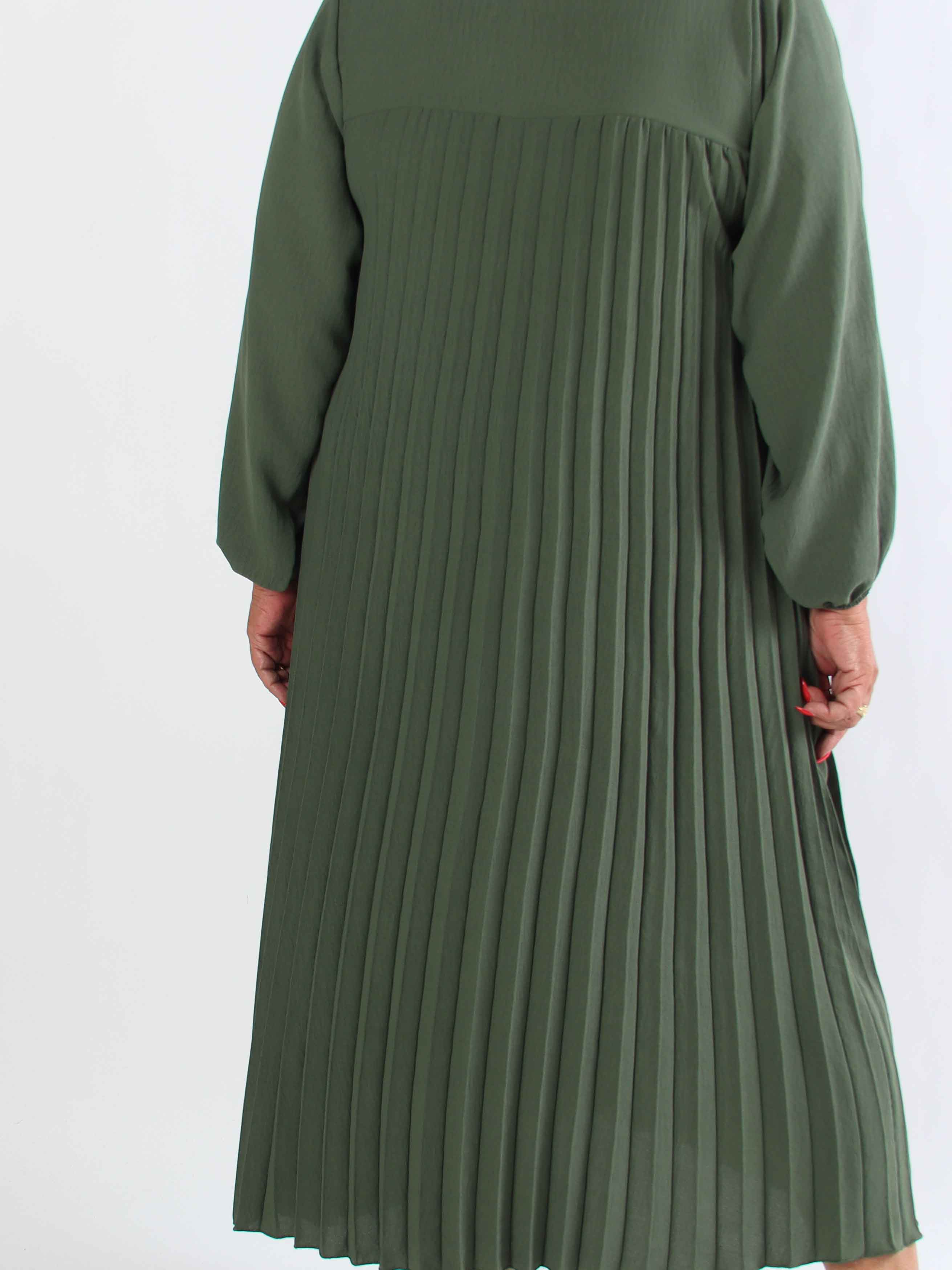 Nancy Long Sleeve - Lang plus size kjole med plisseringer og lommer