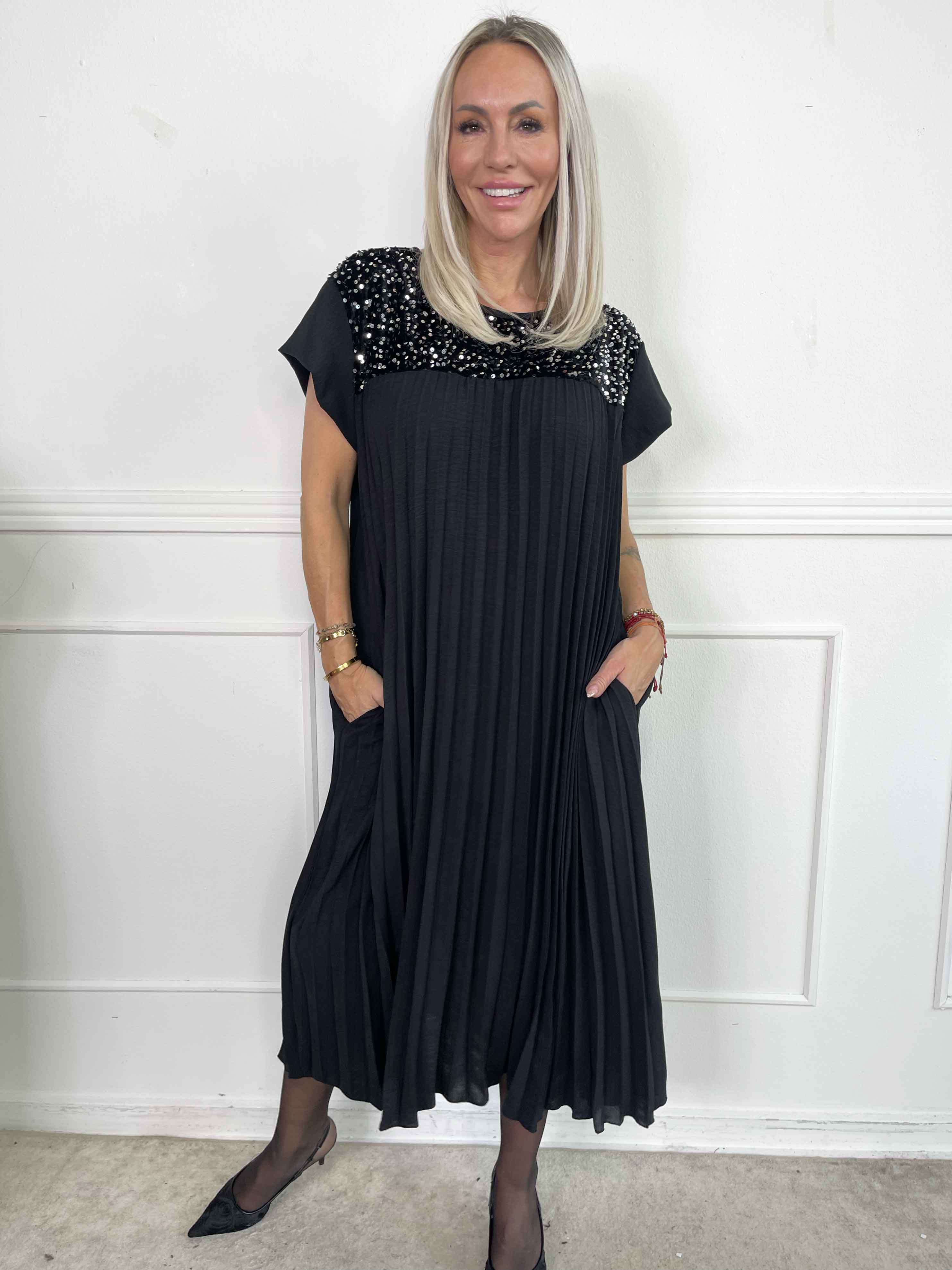 Nancy Party - Lang plisseret kjole med pailletter og velour