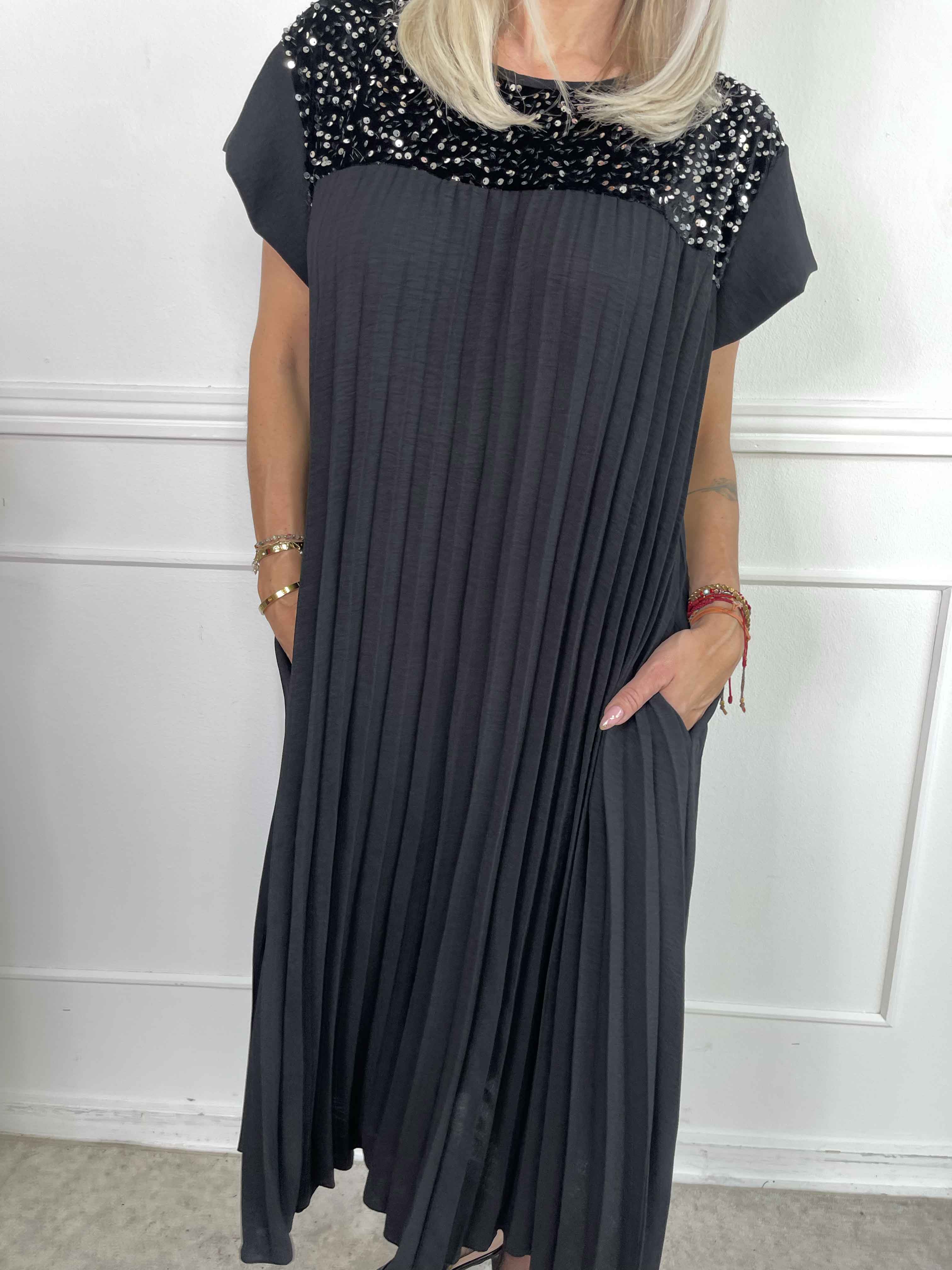 Nancy Party - Lang plisseret kjole med pailletter og velour