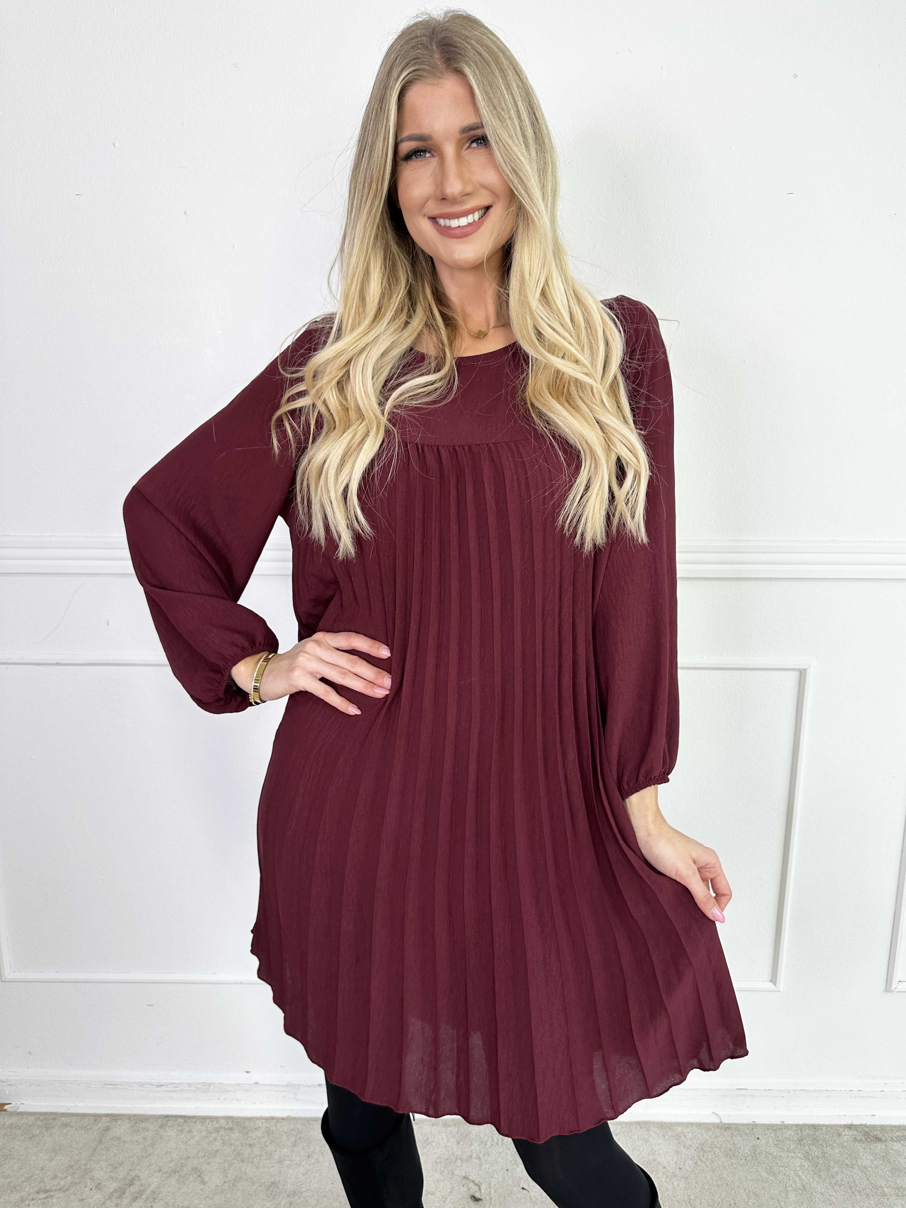 Nancy Short L/S - Kjole med plisseringer og lommer