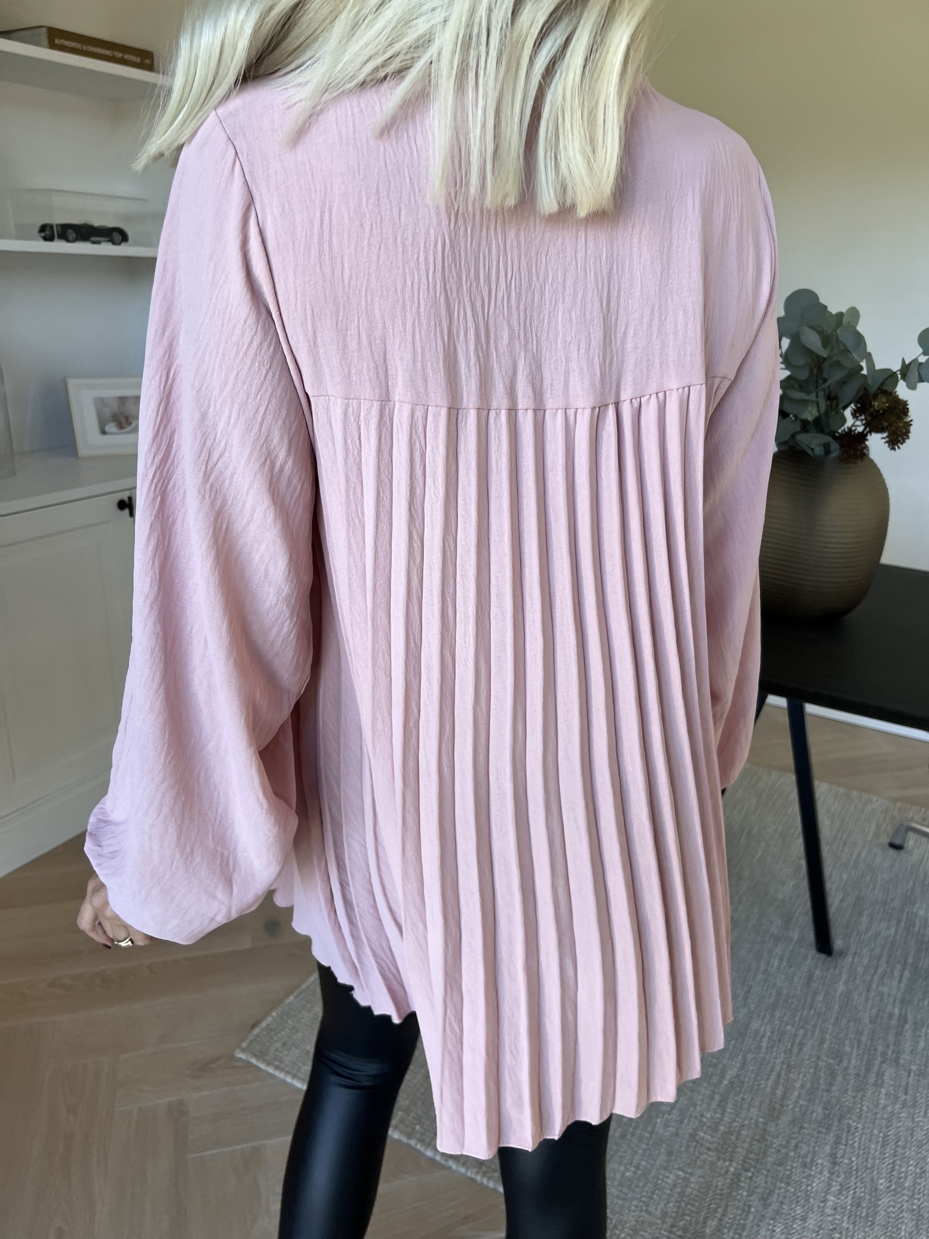 Nancy Shirt L/S - Sød bluse med plisseringer
