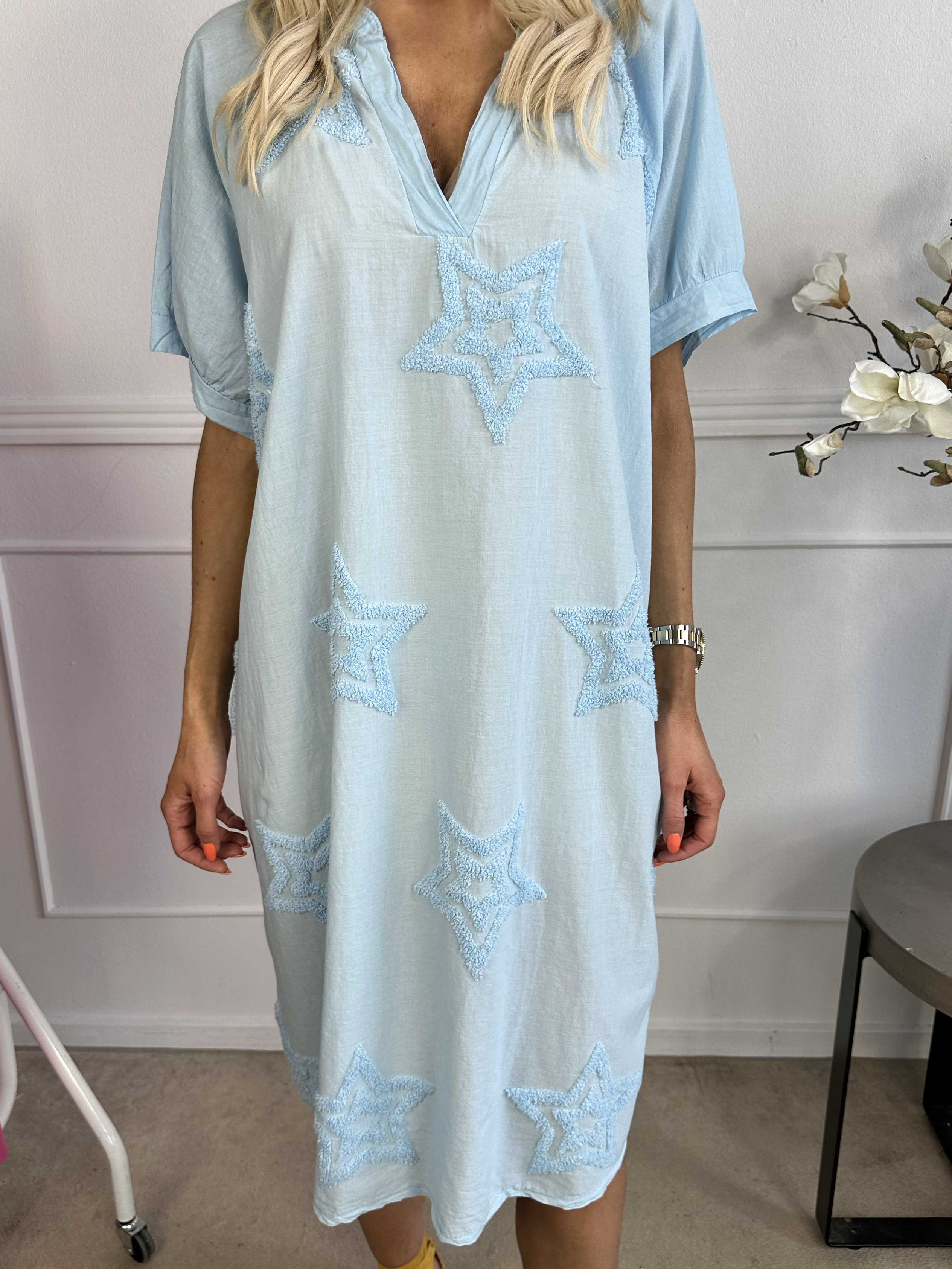 Nannali - Fin kjole i bomuld med stjerner