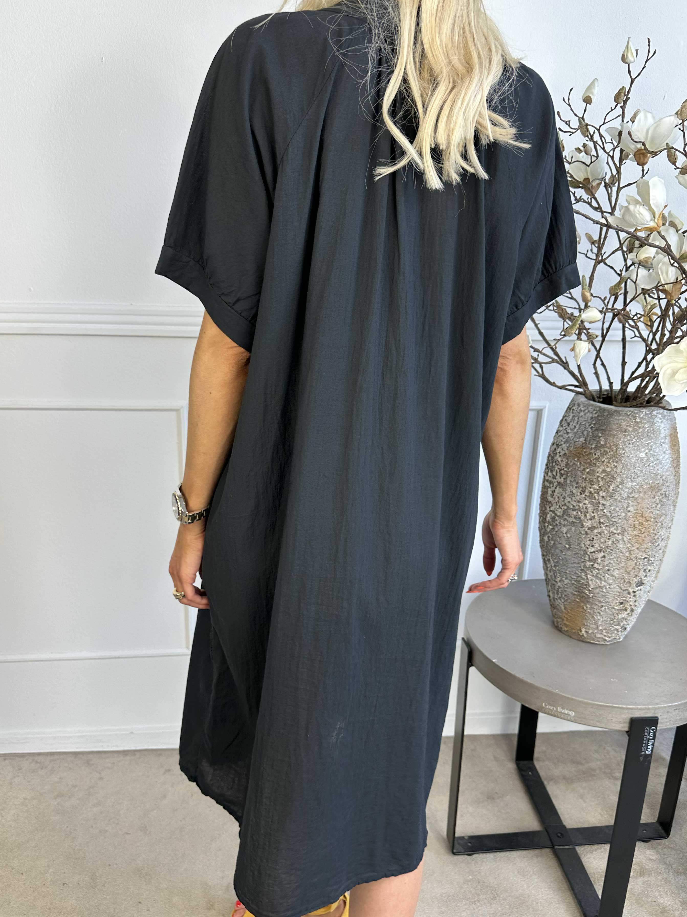 Nannali - Fin kjole i bomuld med stjerner