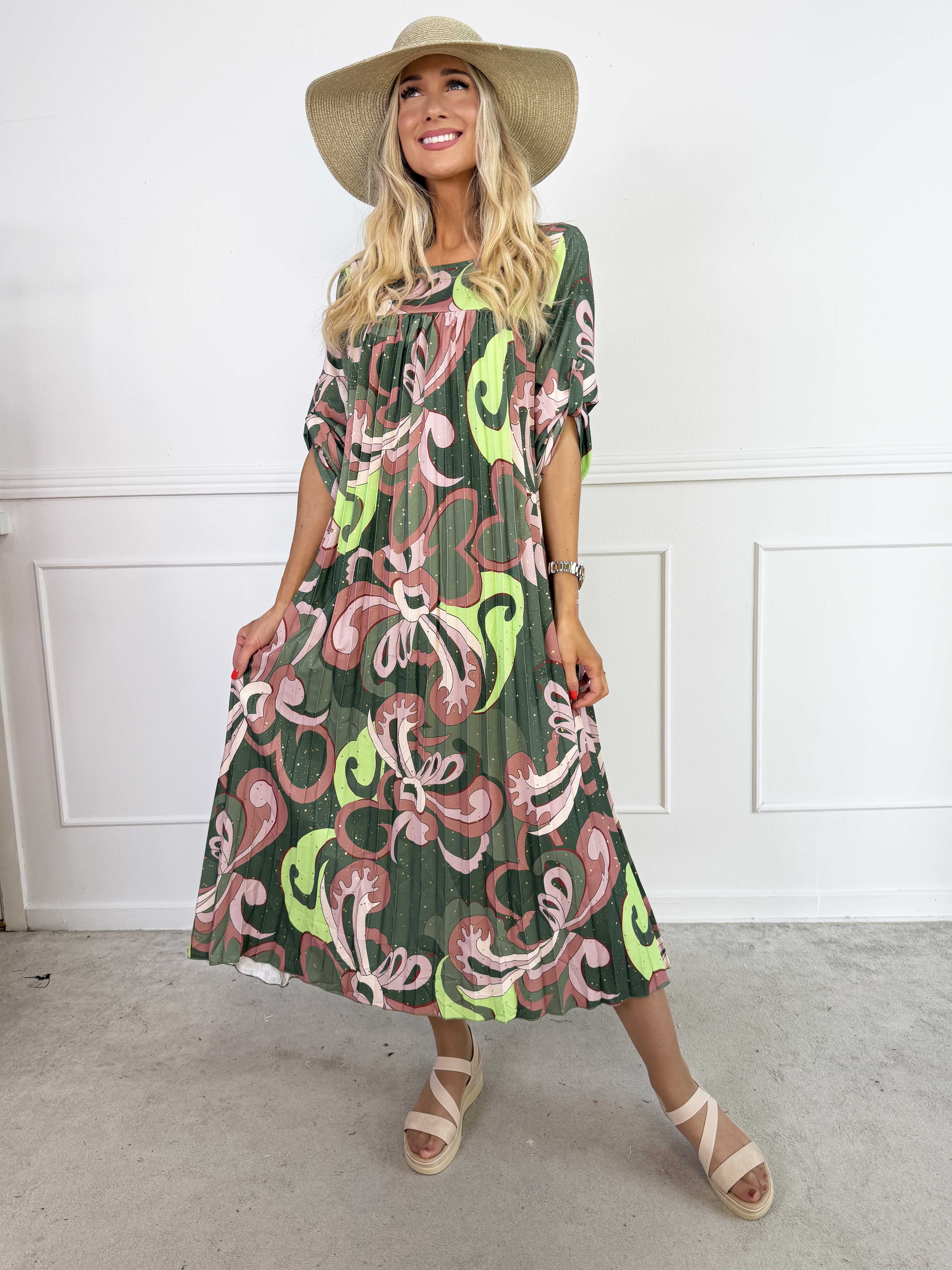 Nannie Retro - Lang plisseret kjole i flerfarvet mønster