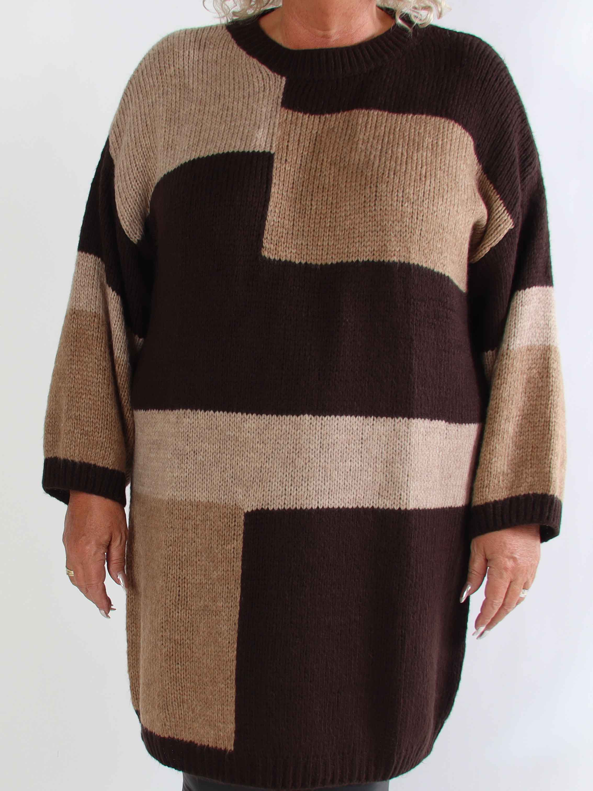 Nesrin - Blød flerfarvet plus size strikkjole