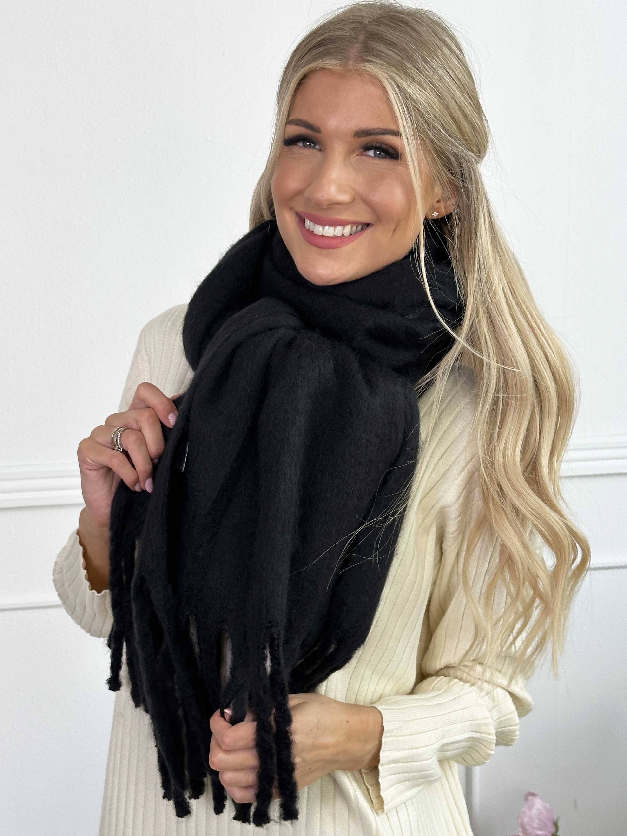 Nevaeh - Blødt tørklæde i viskose og uld