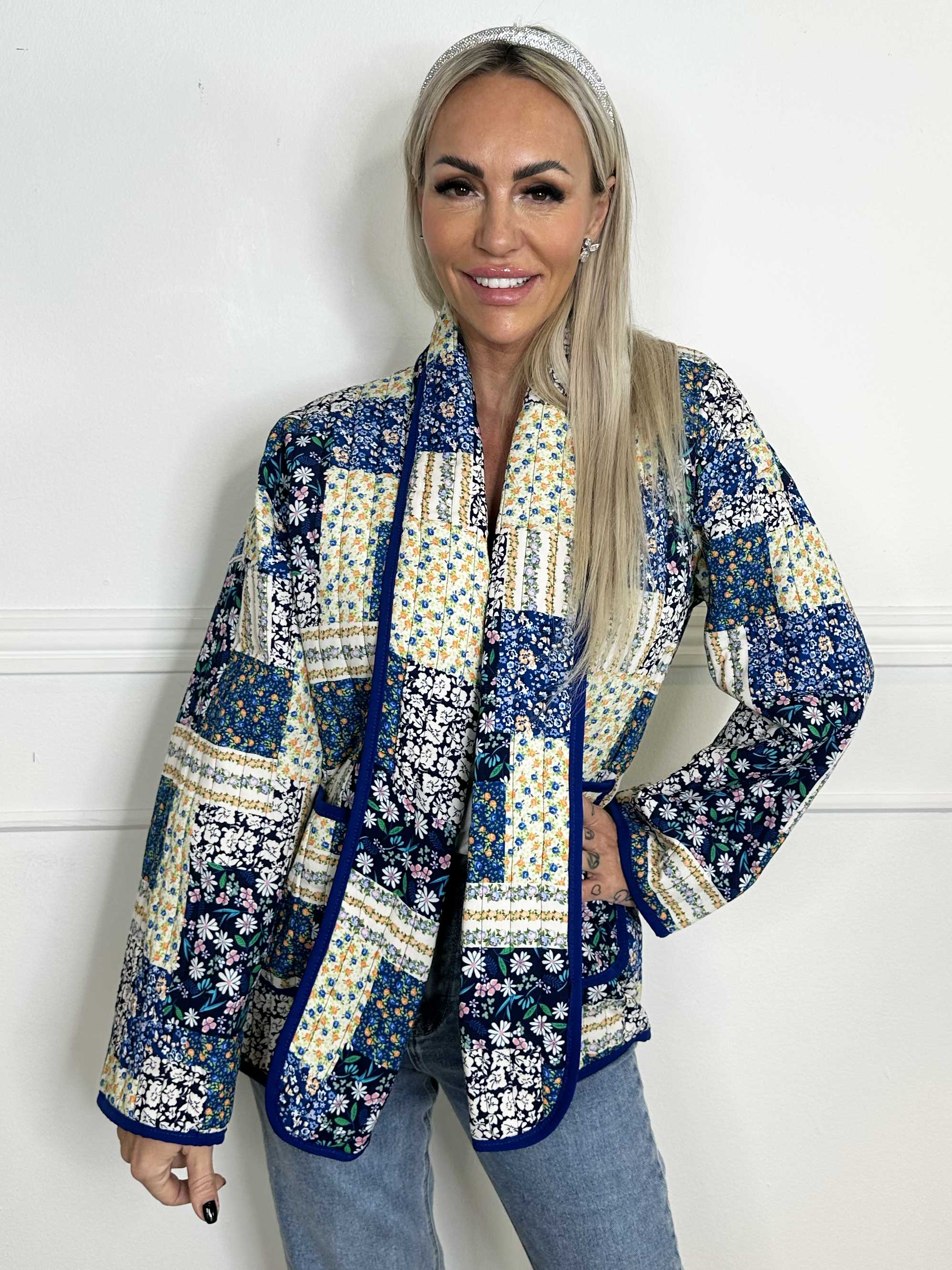 Niah - Blød blomstret jakke