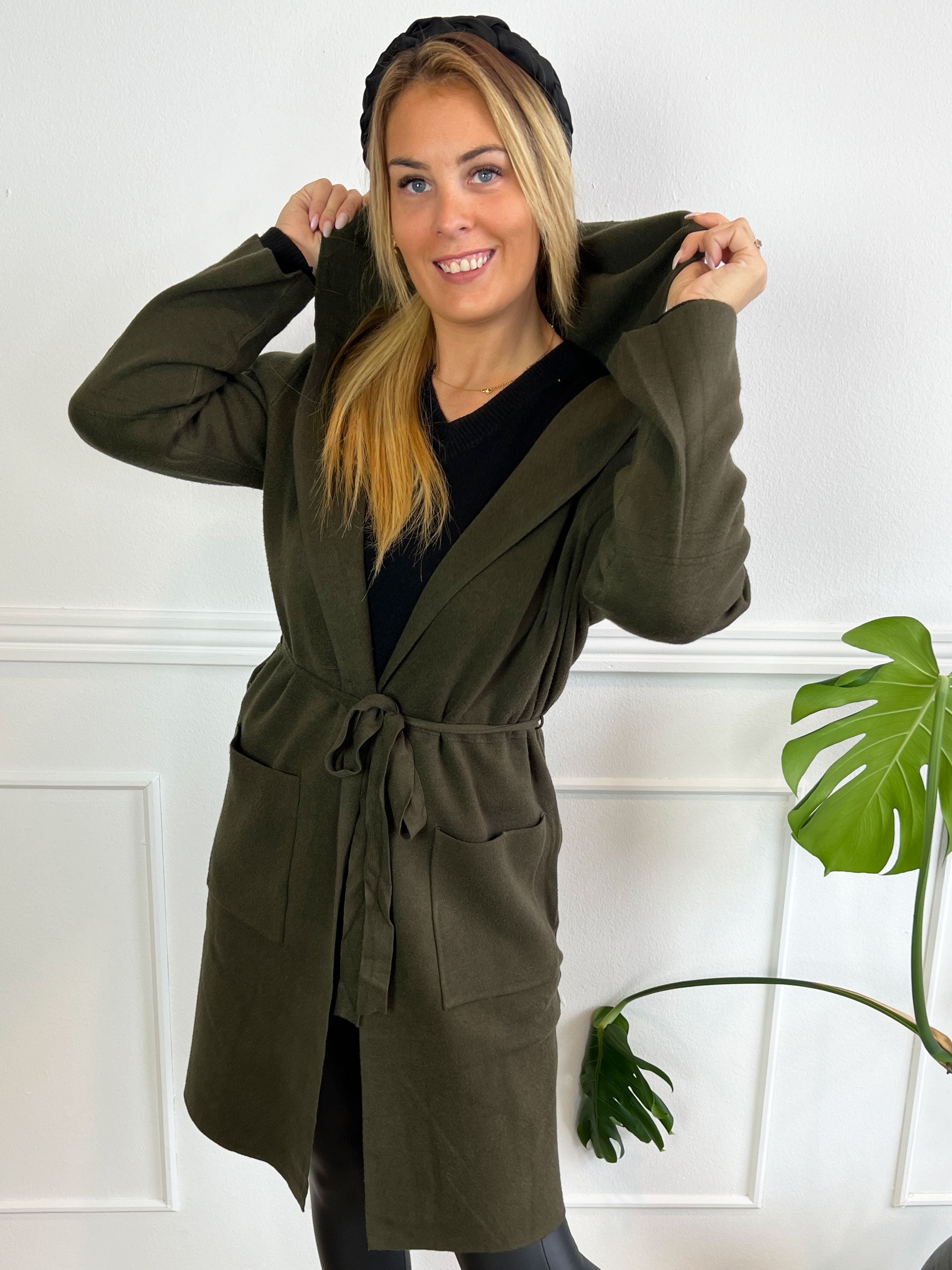 Nina - Dejlig blød cardigan med hætte og bindebånd