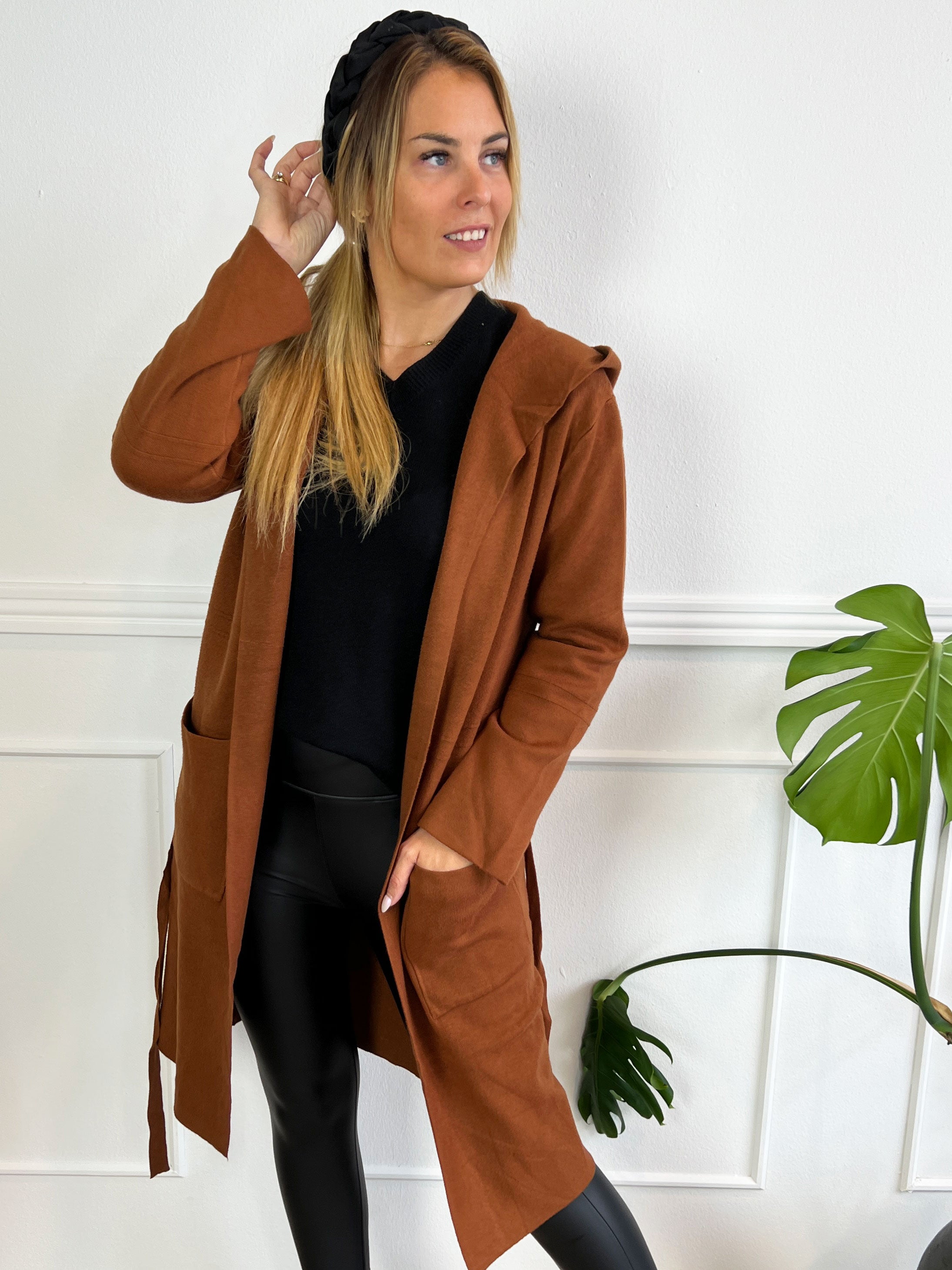 Nina - Dejlig blød cardigan med hætte og bindebånd