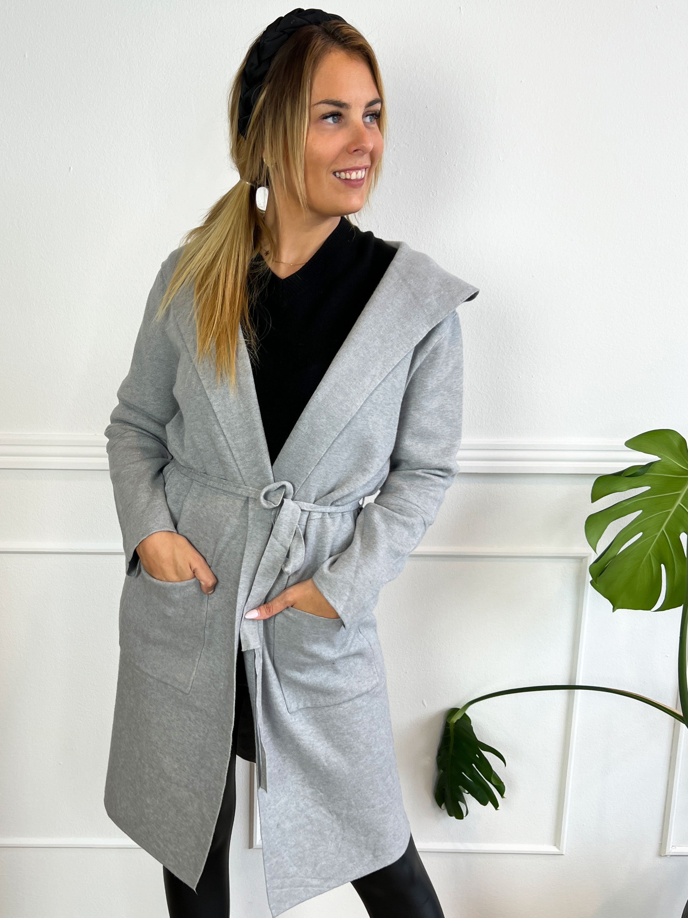 Nina - Dejlig blød cardigan med hætte og bindebånd