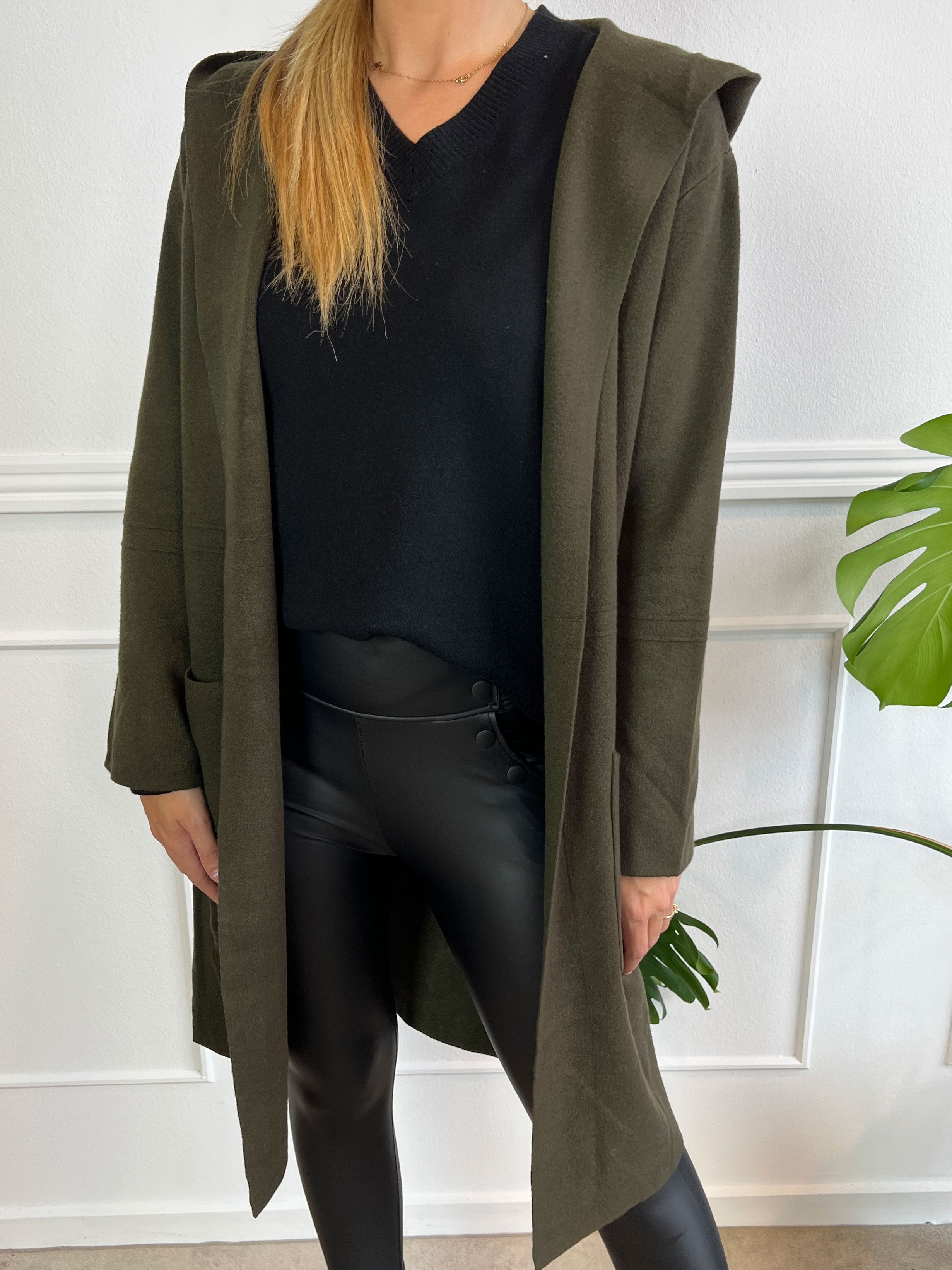 Nina - Dejlig blød cardigan med hætte og bindebånd