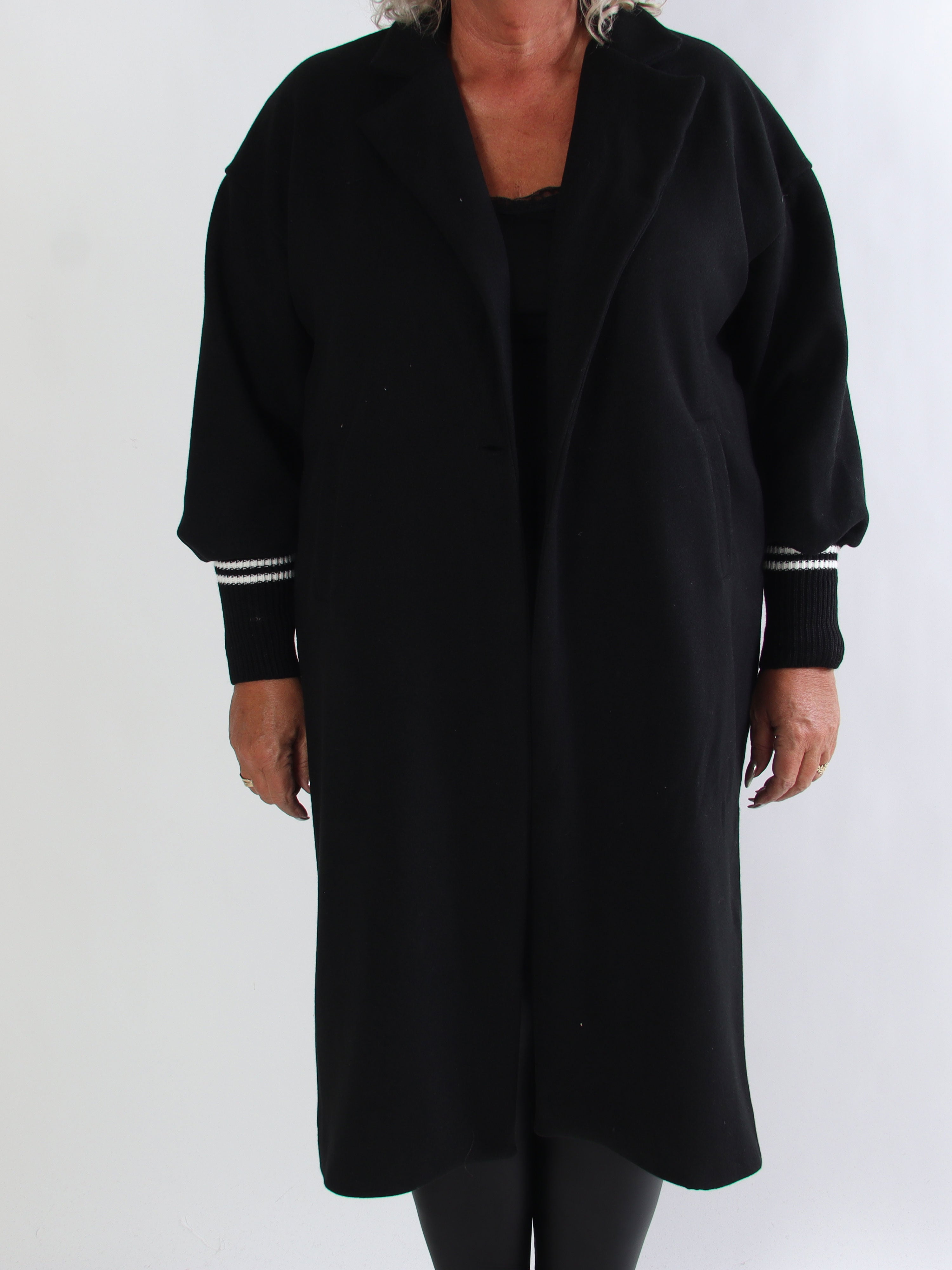 Nitas - Plus size overgangsjakke med strikket ærmestykke