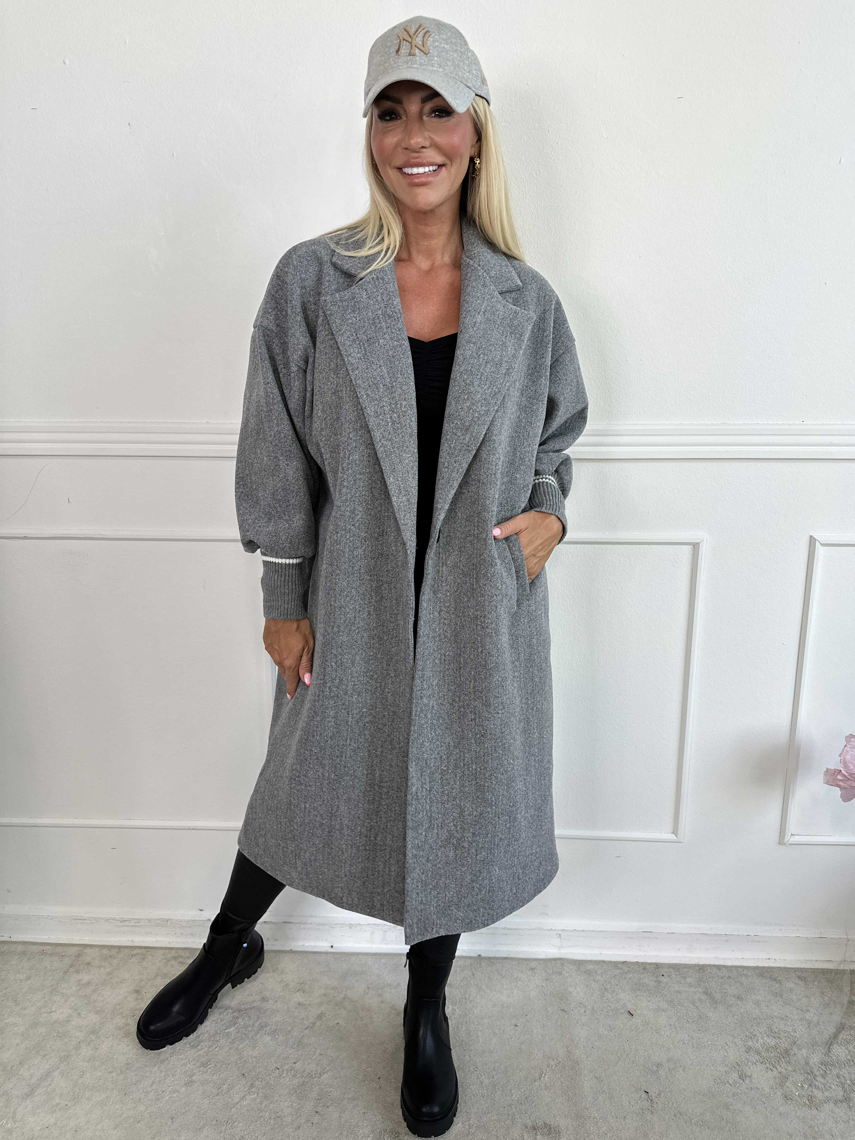 Nitas - Overgangsfrakke med strikket ærmestykke