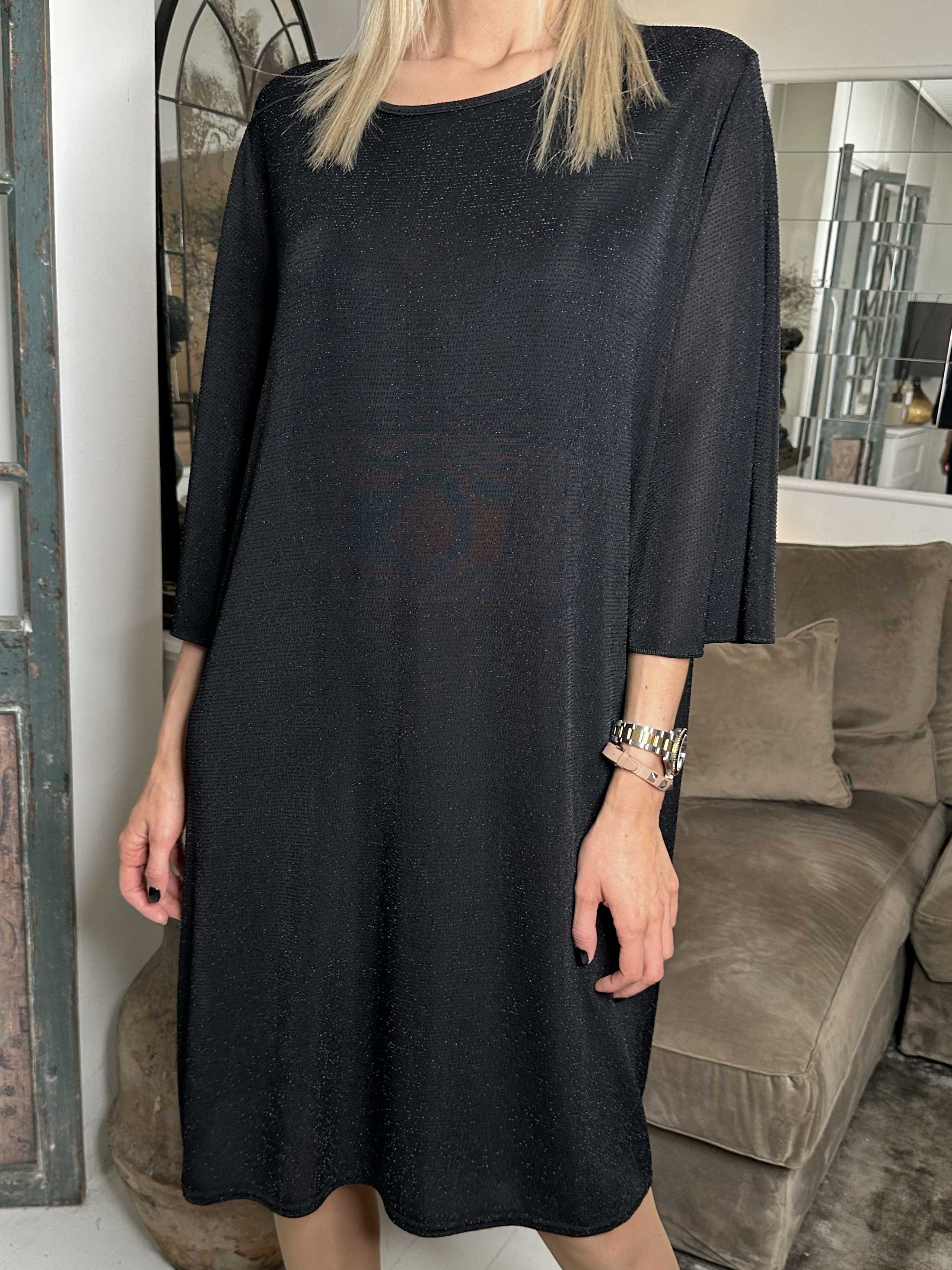 Noemi Glitter - Løs kjole med vidde ærmer og glimmertråde